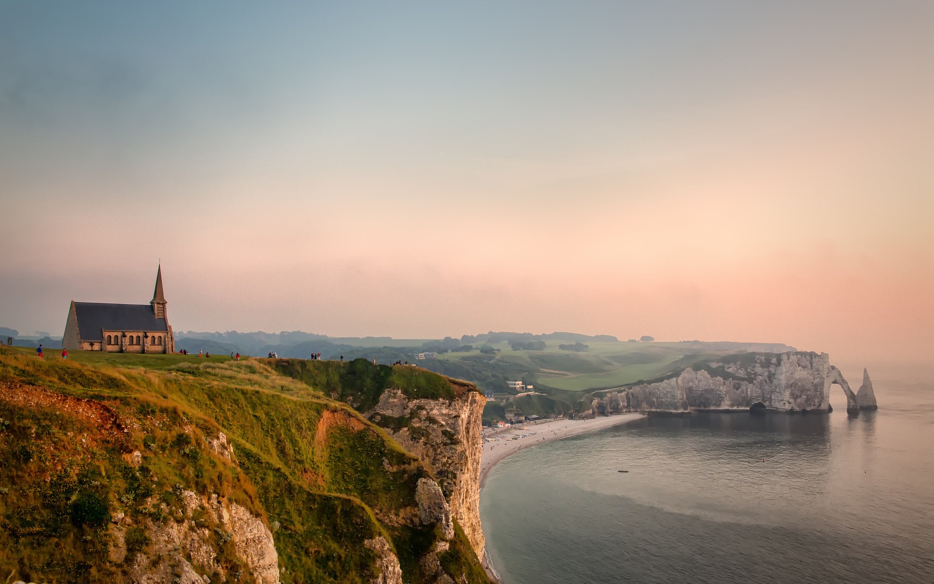 Chapel on a cliff overlooking the sea at Etretat HD Wallpaper