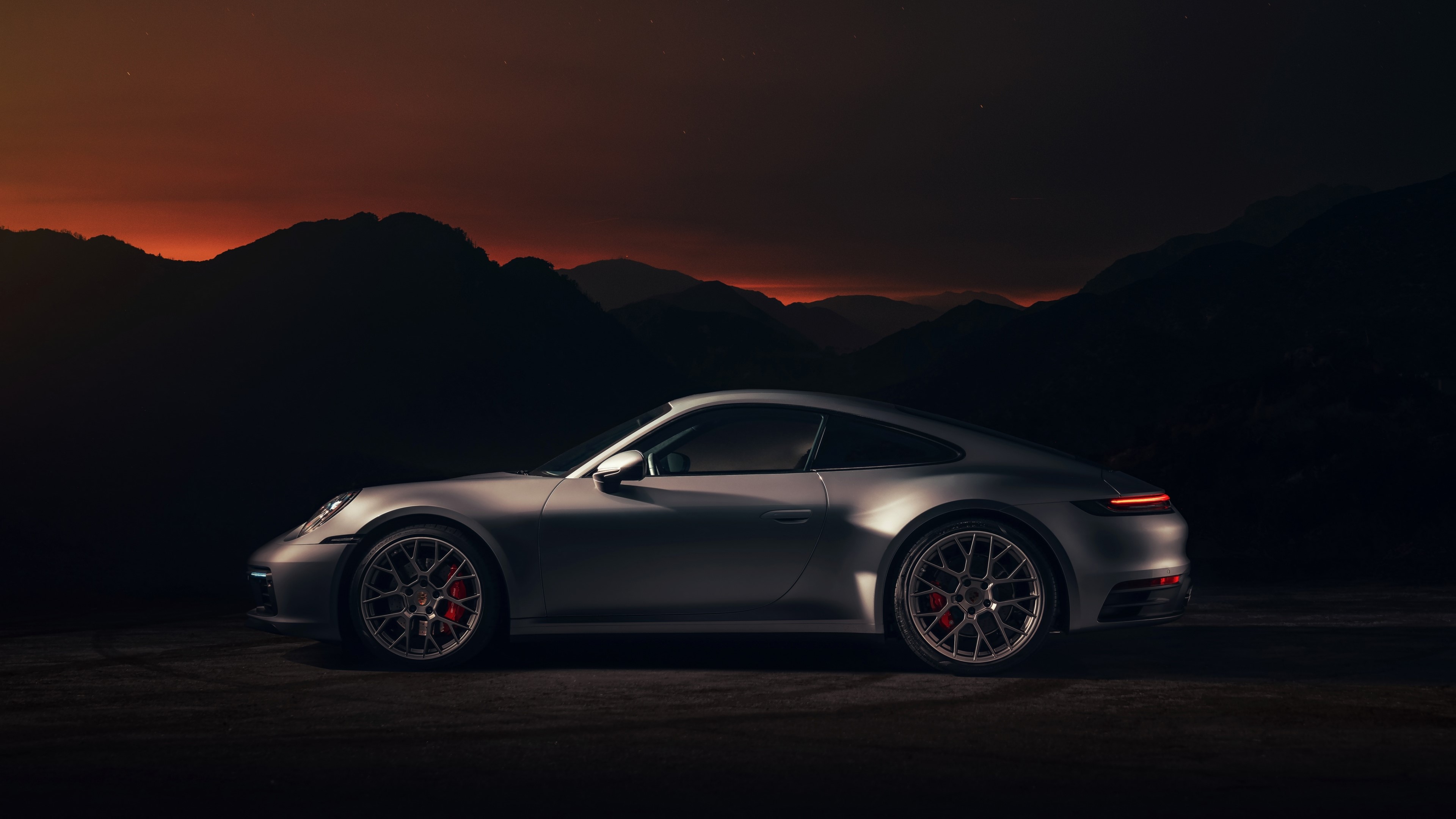 4K Porsche 911 Coupe HD Wallpaper