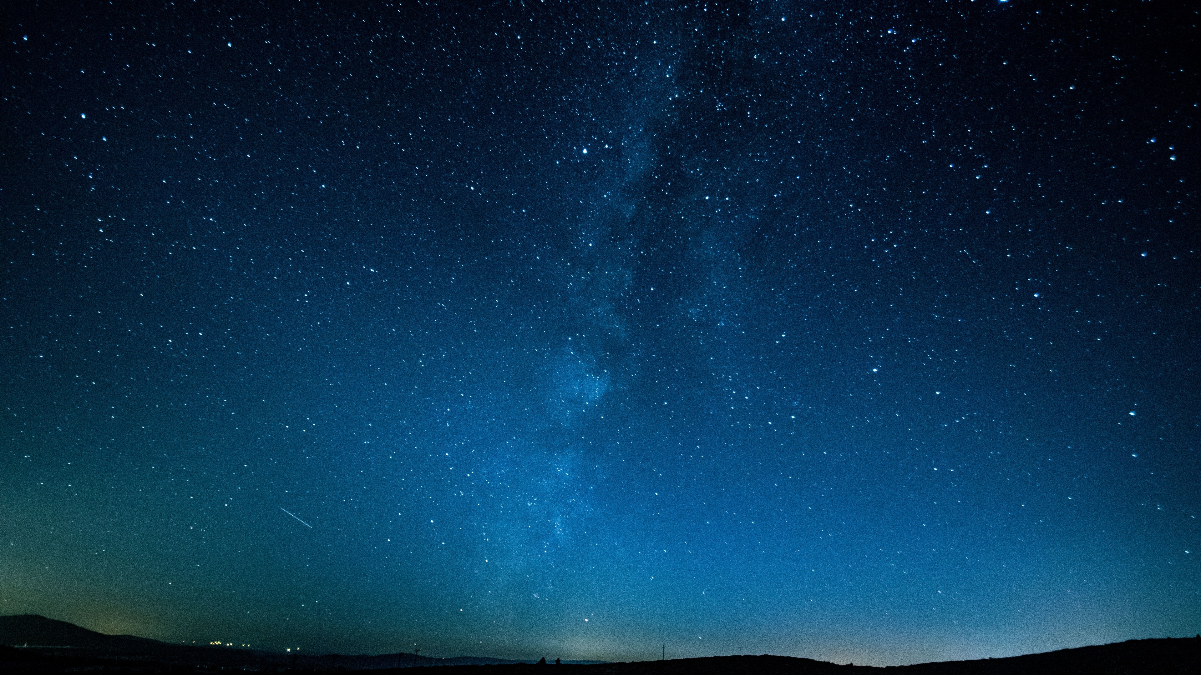 4K Starry Night Sky HD Wallpaper