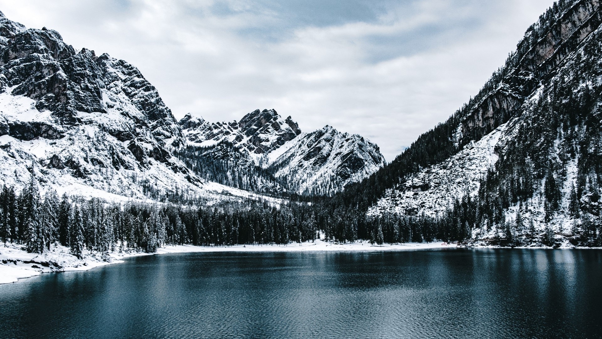 Snow-covered mountains and lake HD Wallpaper