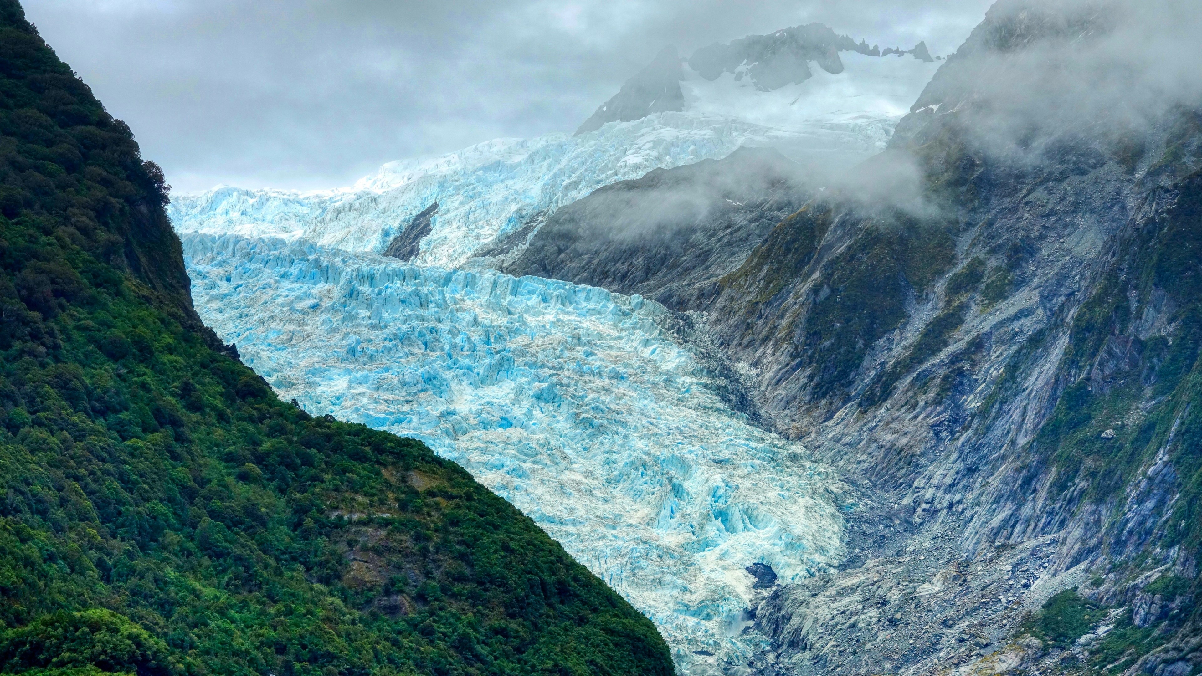 4K Glacier on a Mountain HD Wallpaper