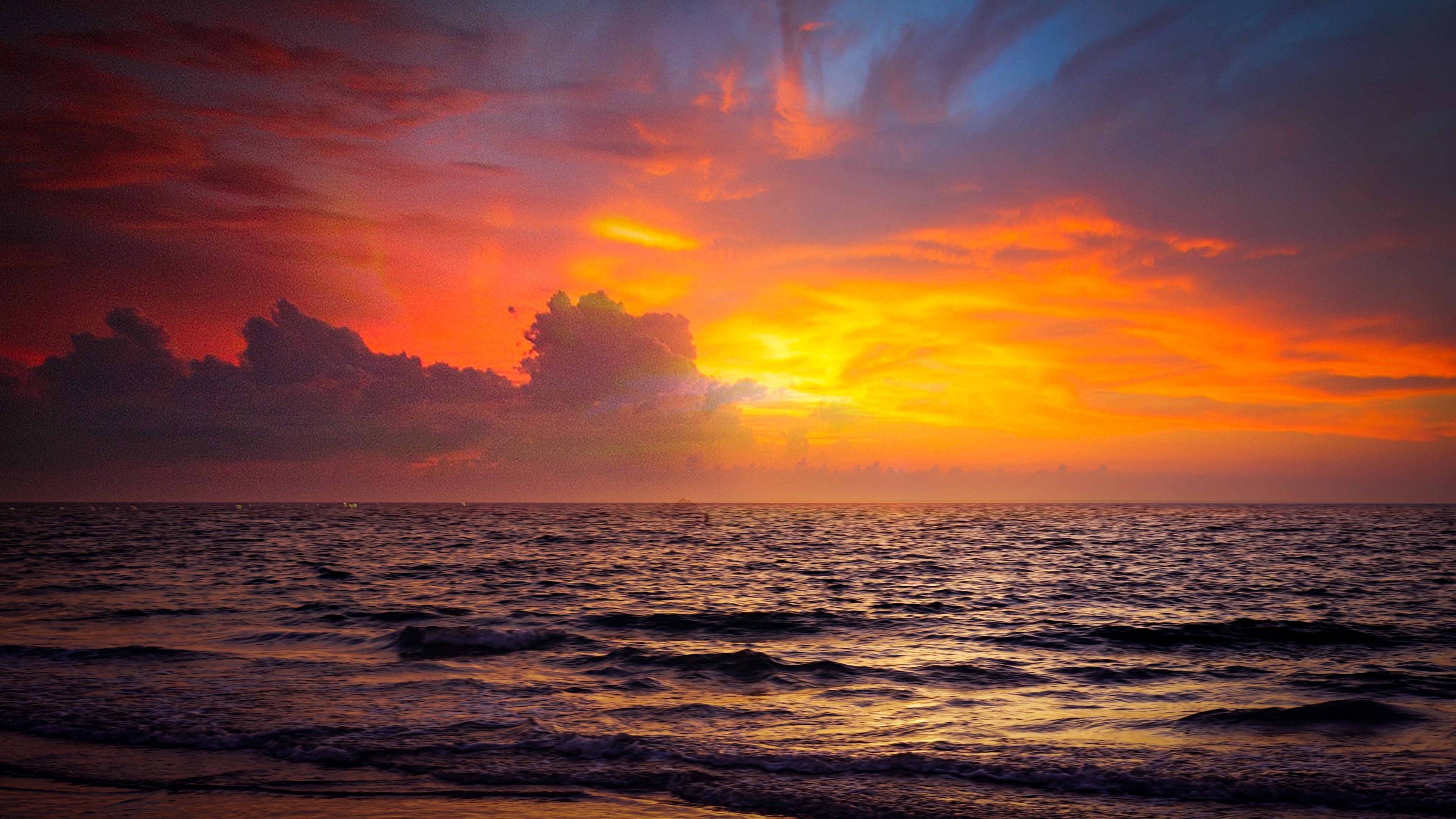 4K Sunset Over the Ocean HD Wallpaper