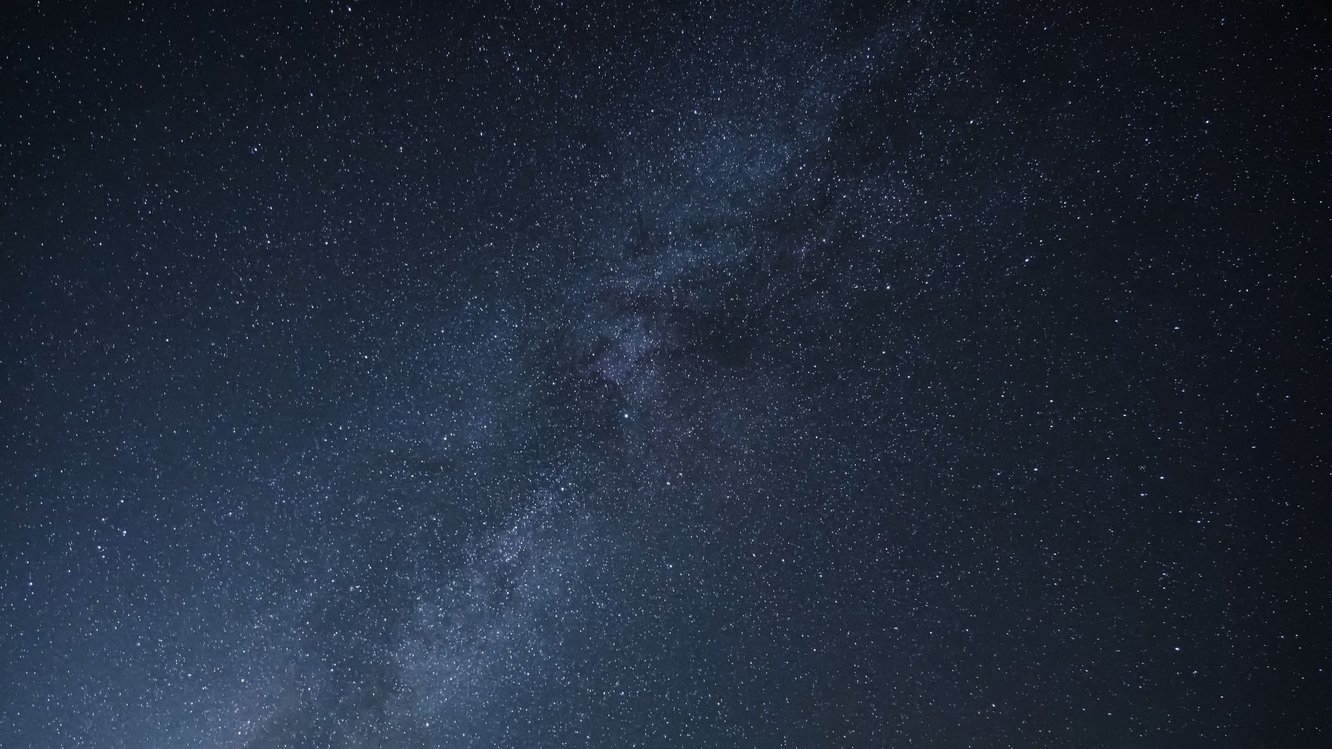 Starry night sky with the Milky Way HD Wallpaper