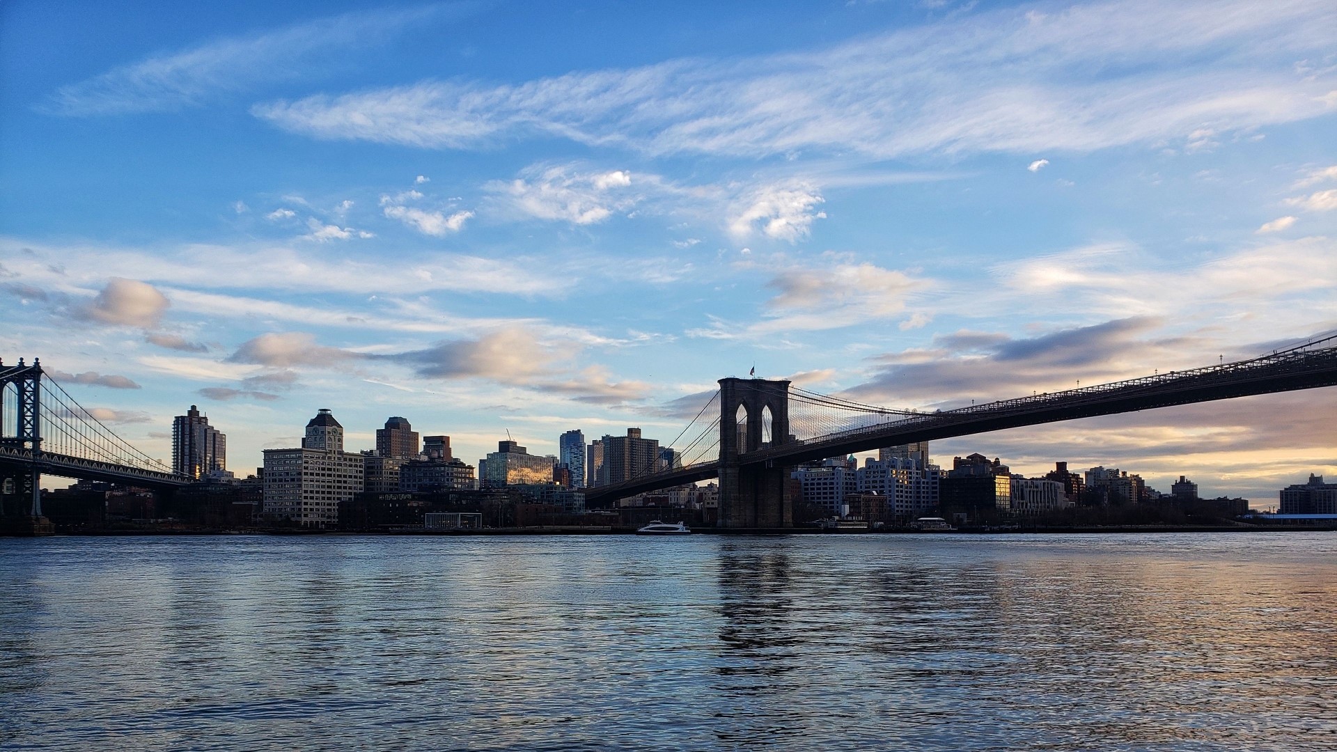 Brooklyn Bridge and Manhattan Skyline at Sunset HD Wallpaper