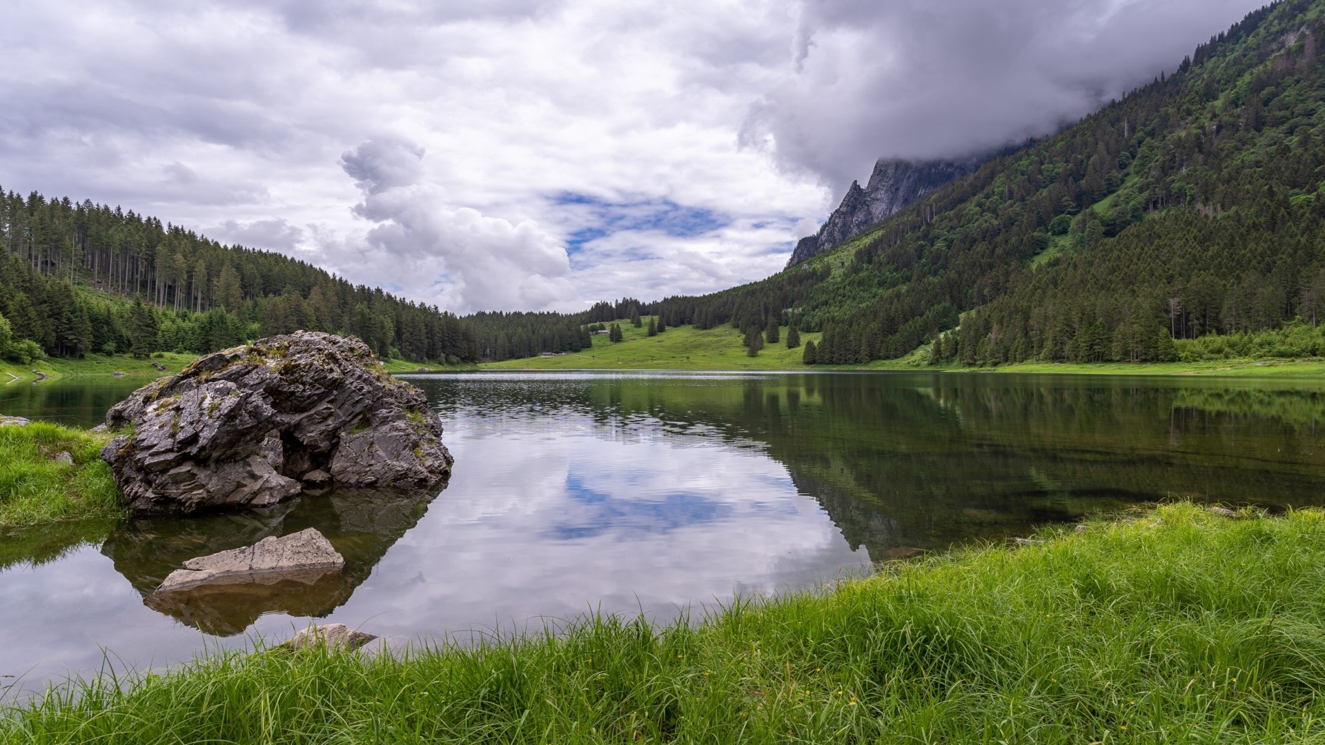 Lake with Mountains and Forest HD Wallpaper