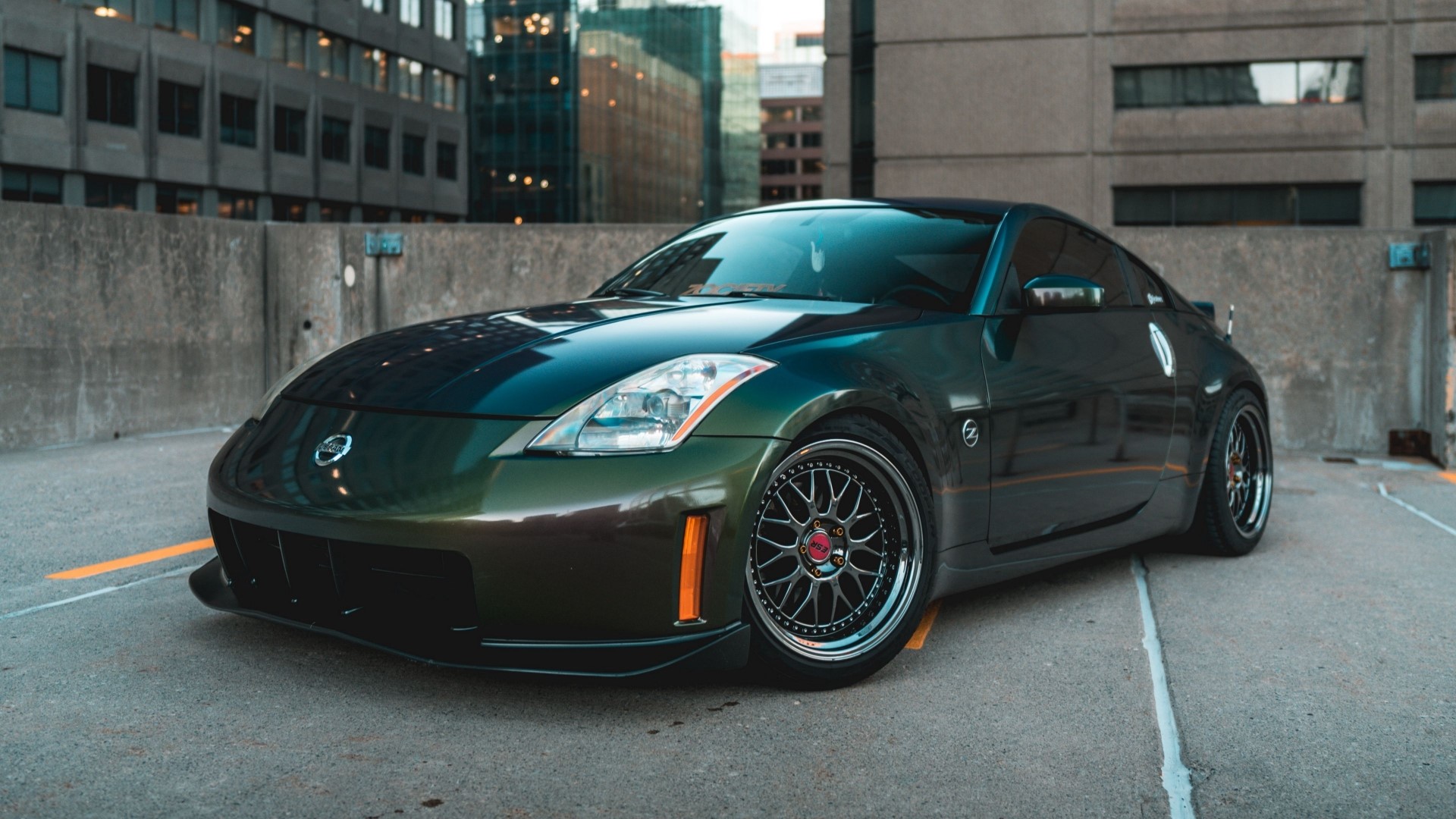 Nissan 350z parked in urban environment HD Wallpaper