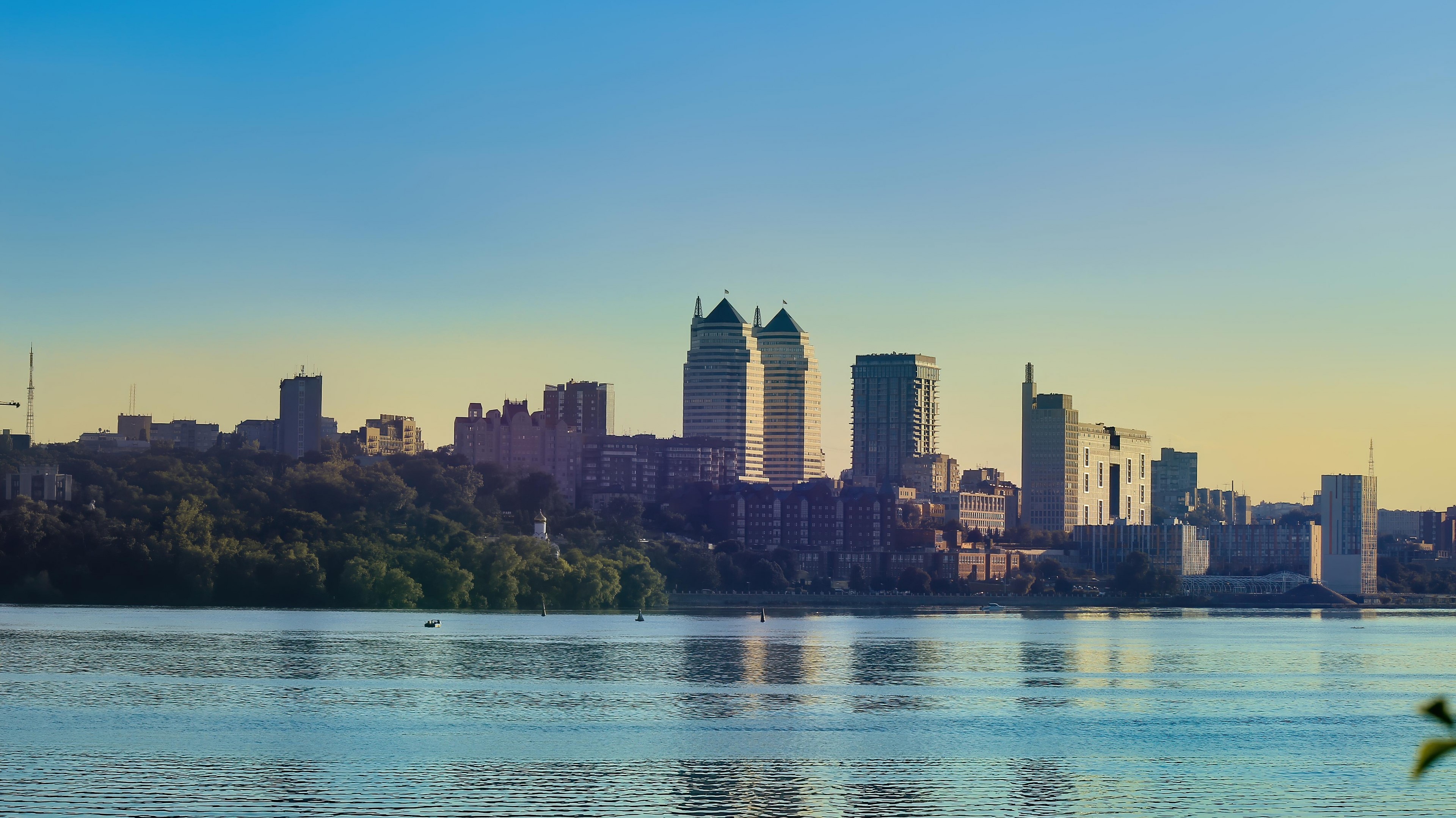 Cityscape with Dnieper River HD Wallpaper