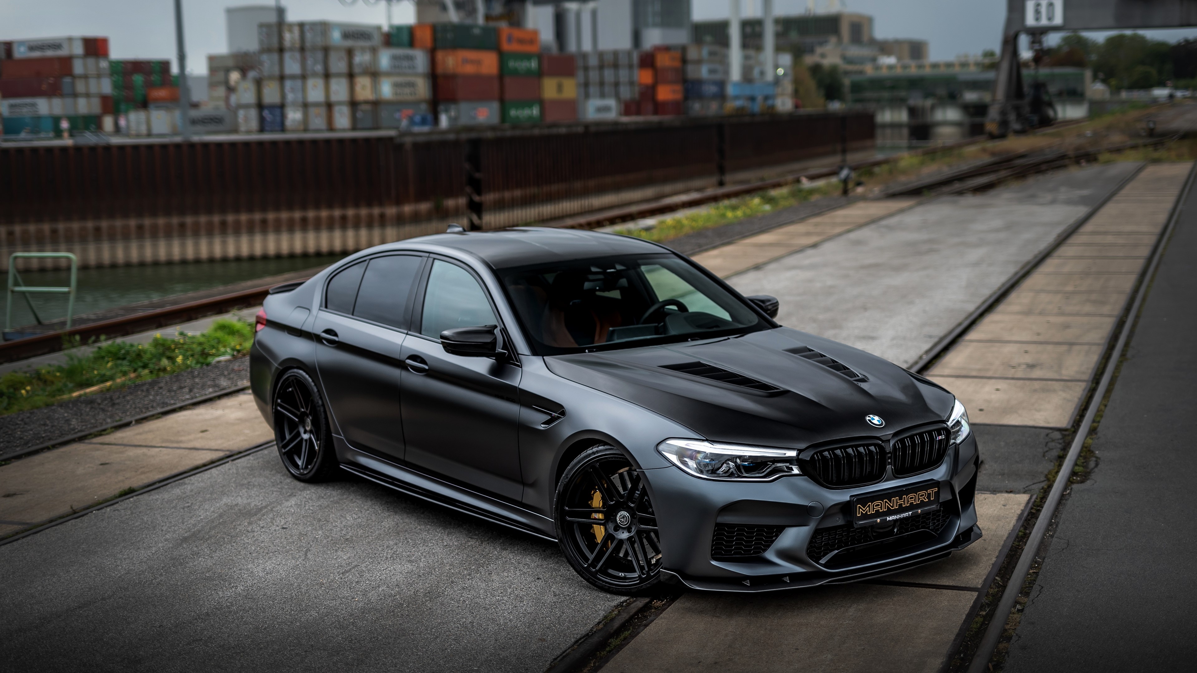 4K Manhart BMW M5 in a Port HD Wallpaper