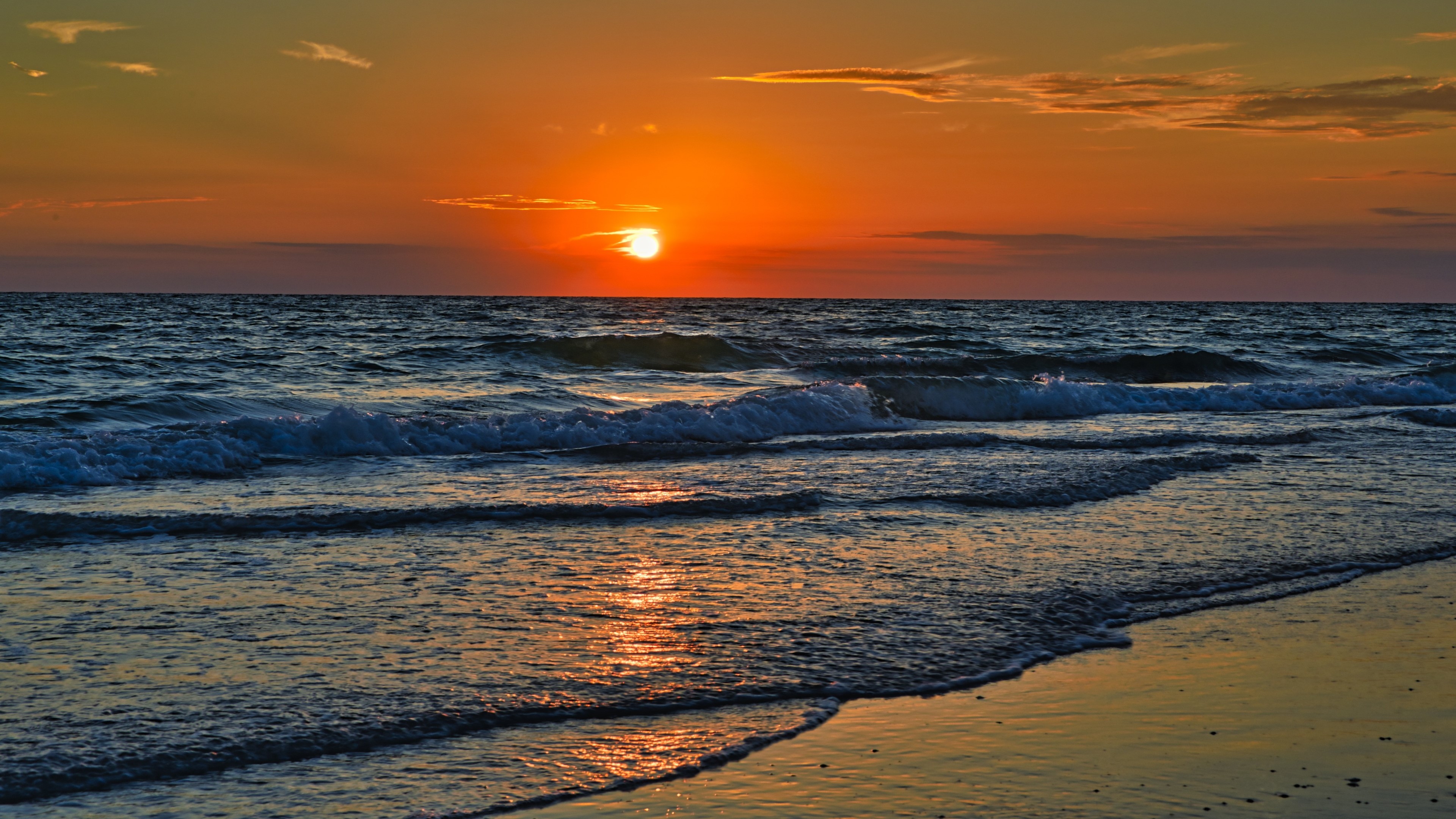 4K Sunset Over the Ocean HD Wallpaper