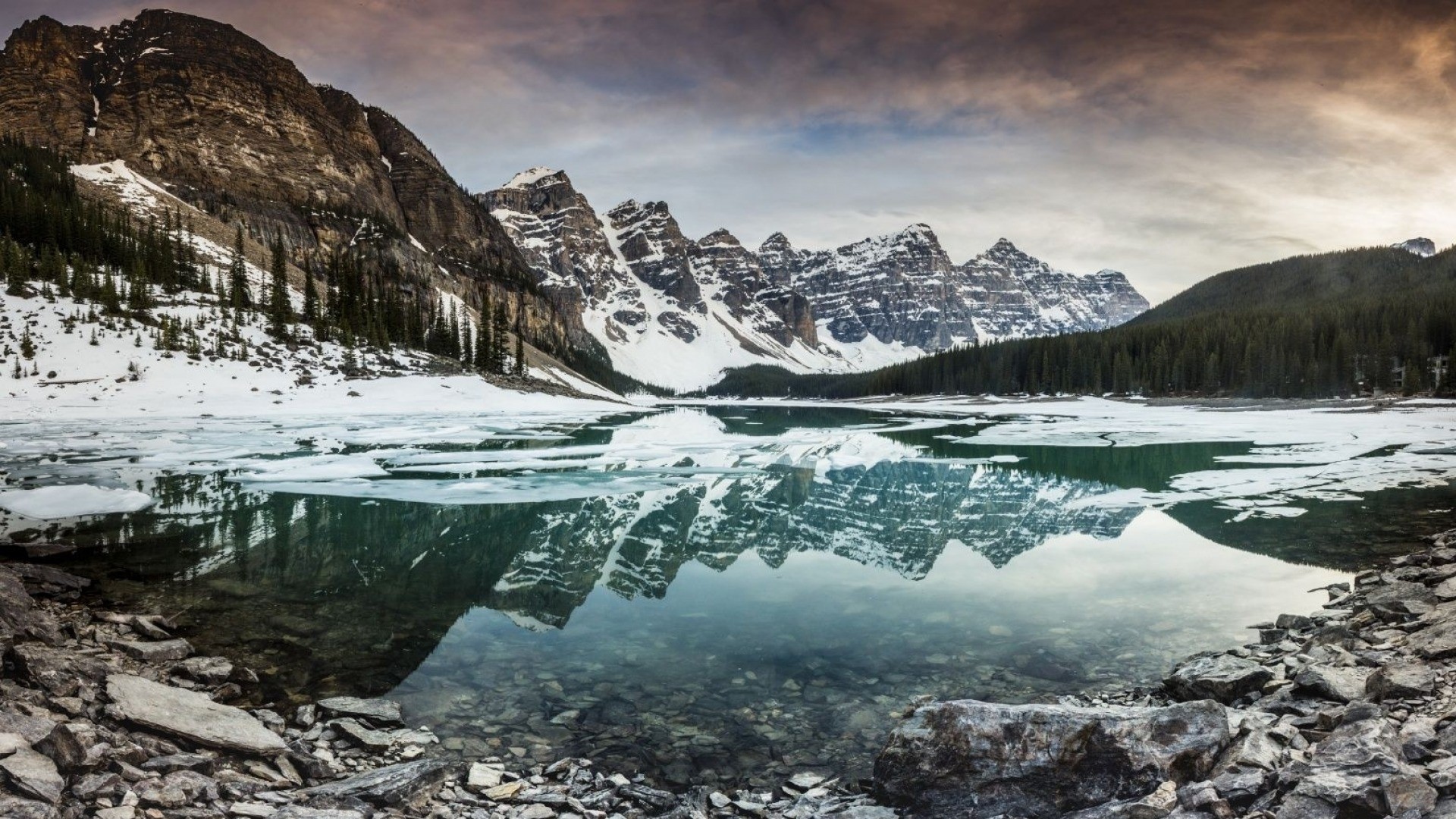 Moraine Lake Mountains and Ice HD Wallpaper