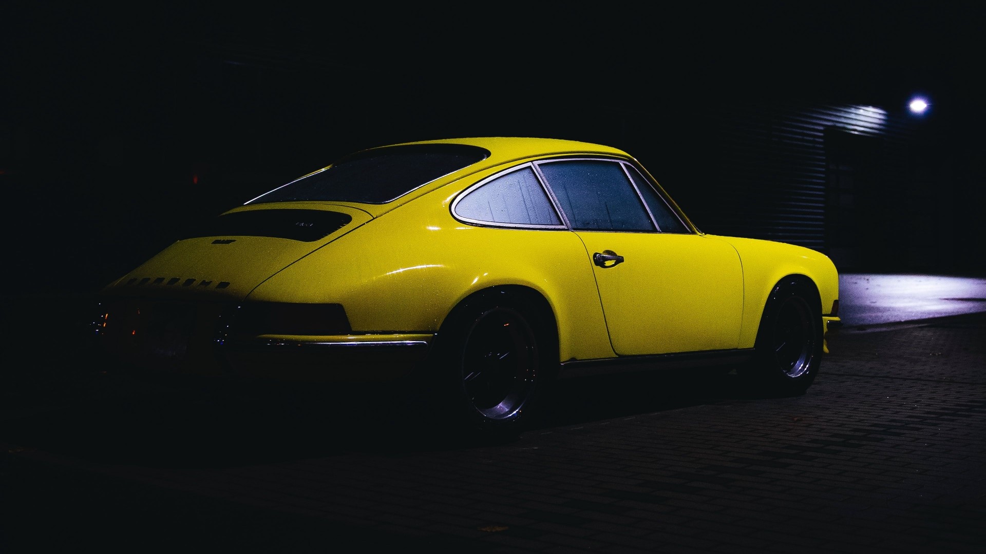 Yellow Porsche 912 parked at night HD Wallpaper