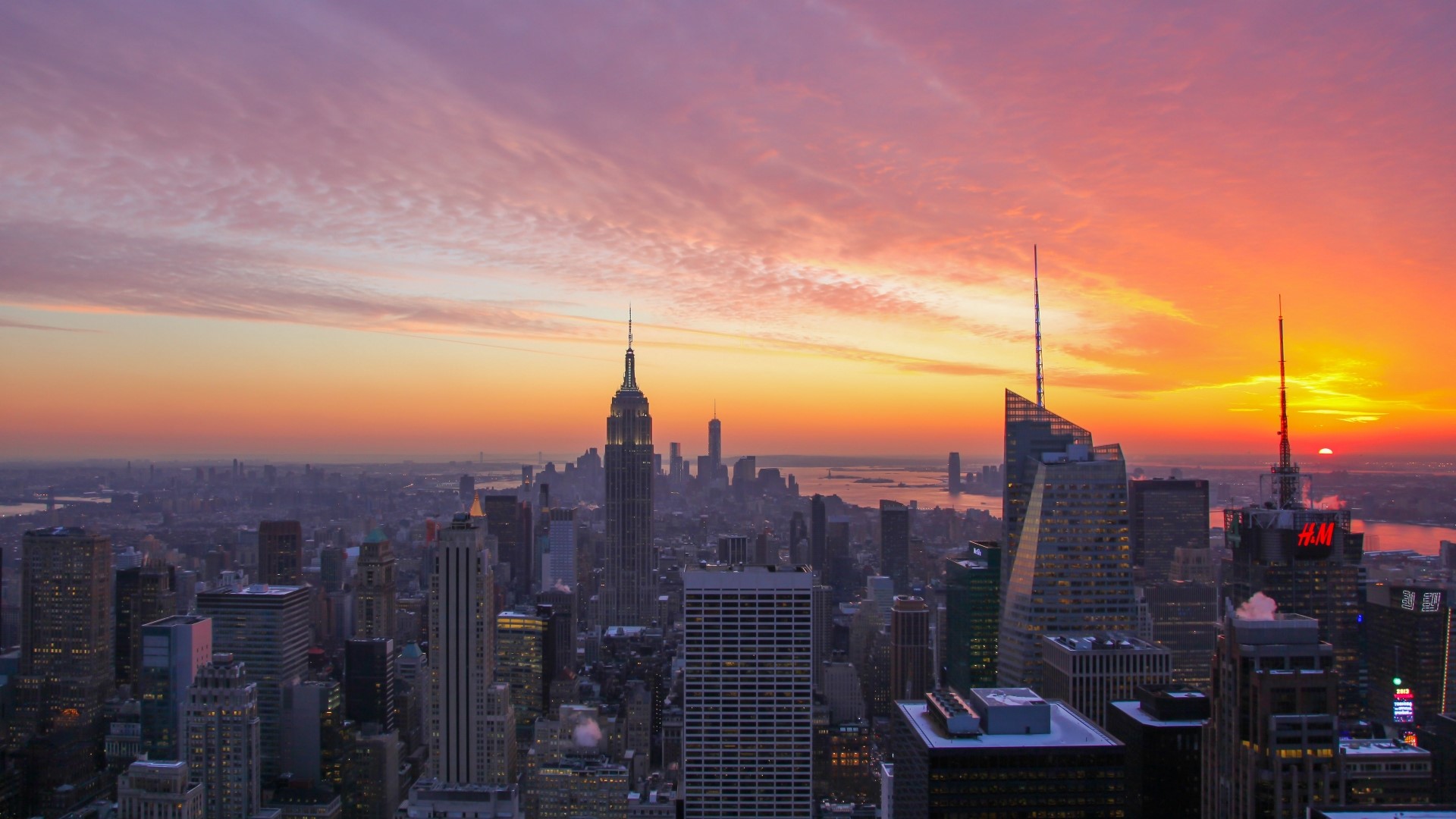 New York City Skyline at Sunset HD Wallpaper