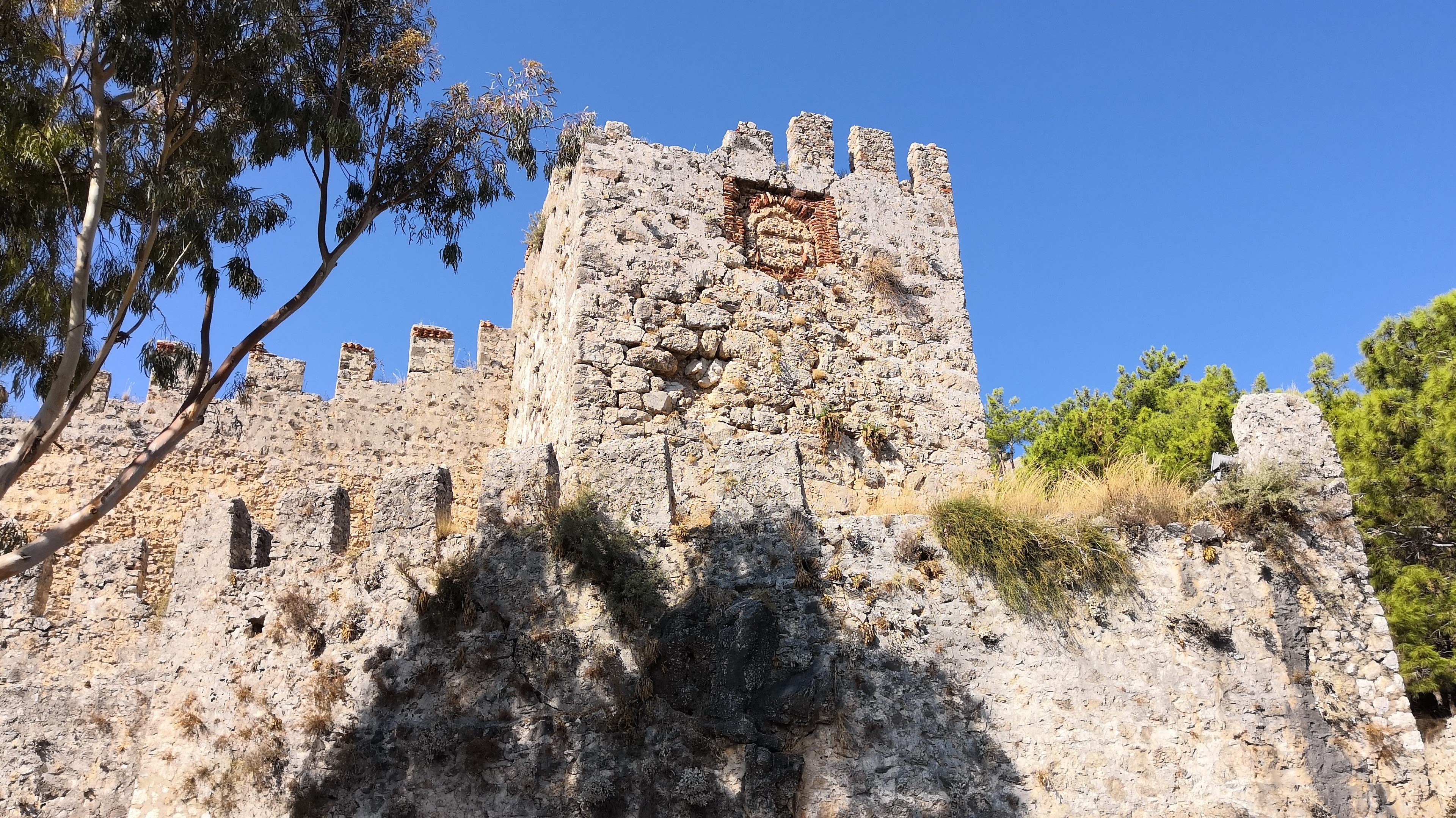 4K Fortress Wall with Tower HD Wallpaper