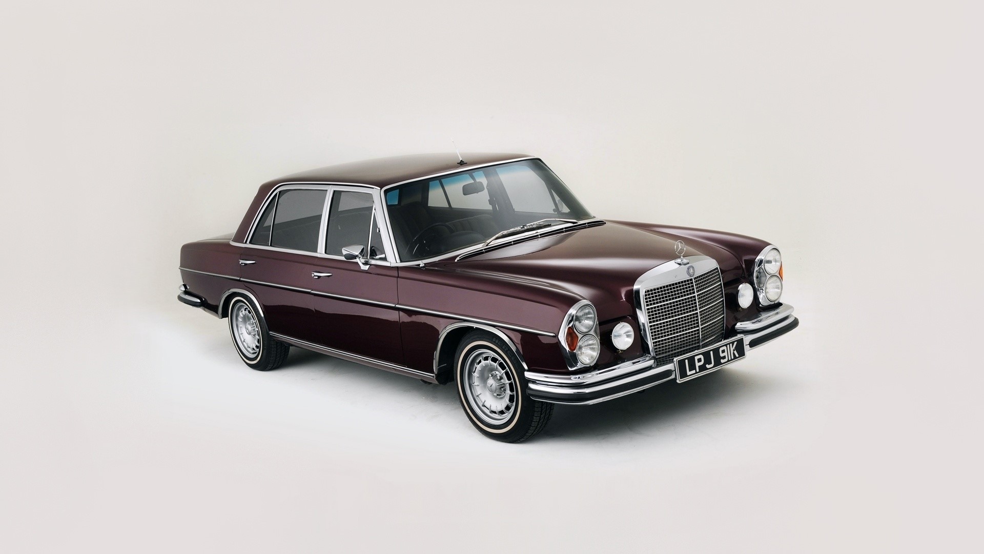 Maroon Mercedes-Benz W108 Classic Car HD Wallpaper