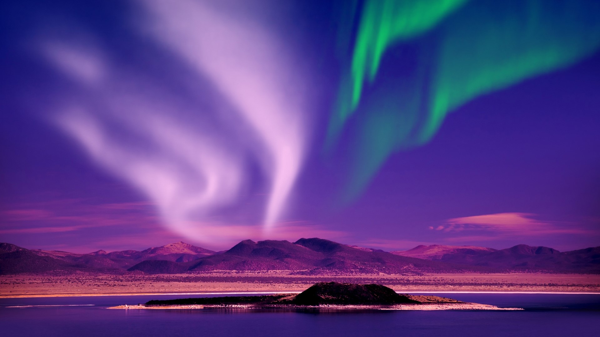 Aurora Borealis over mountains and lake HD Wallpaper