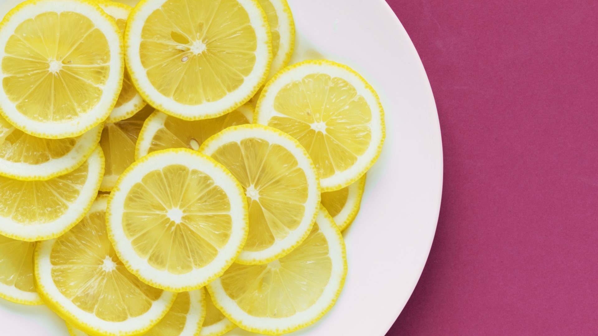 Lemon Slices on a White Plate HD Wallpaper