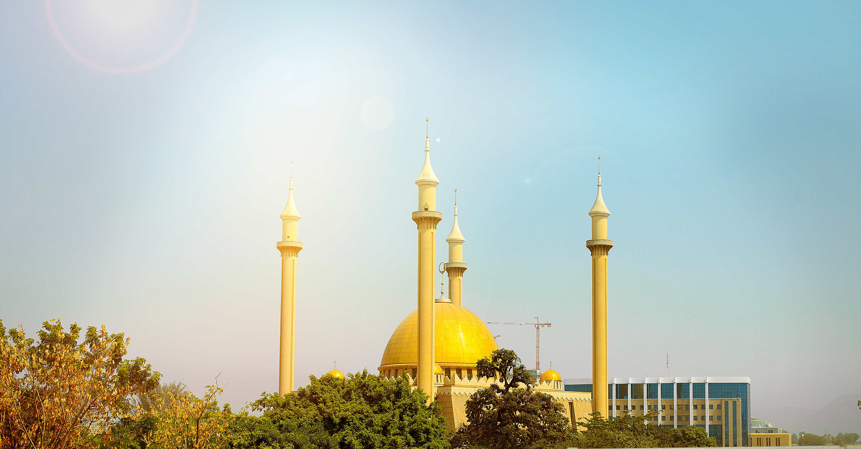 Mosque with Golden Dome and Minarets HD Wallpaper