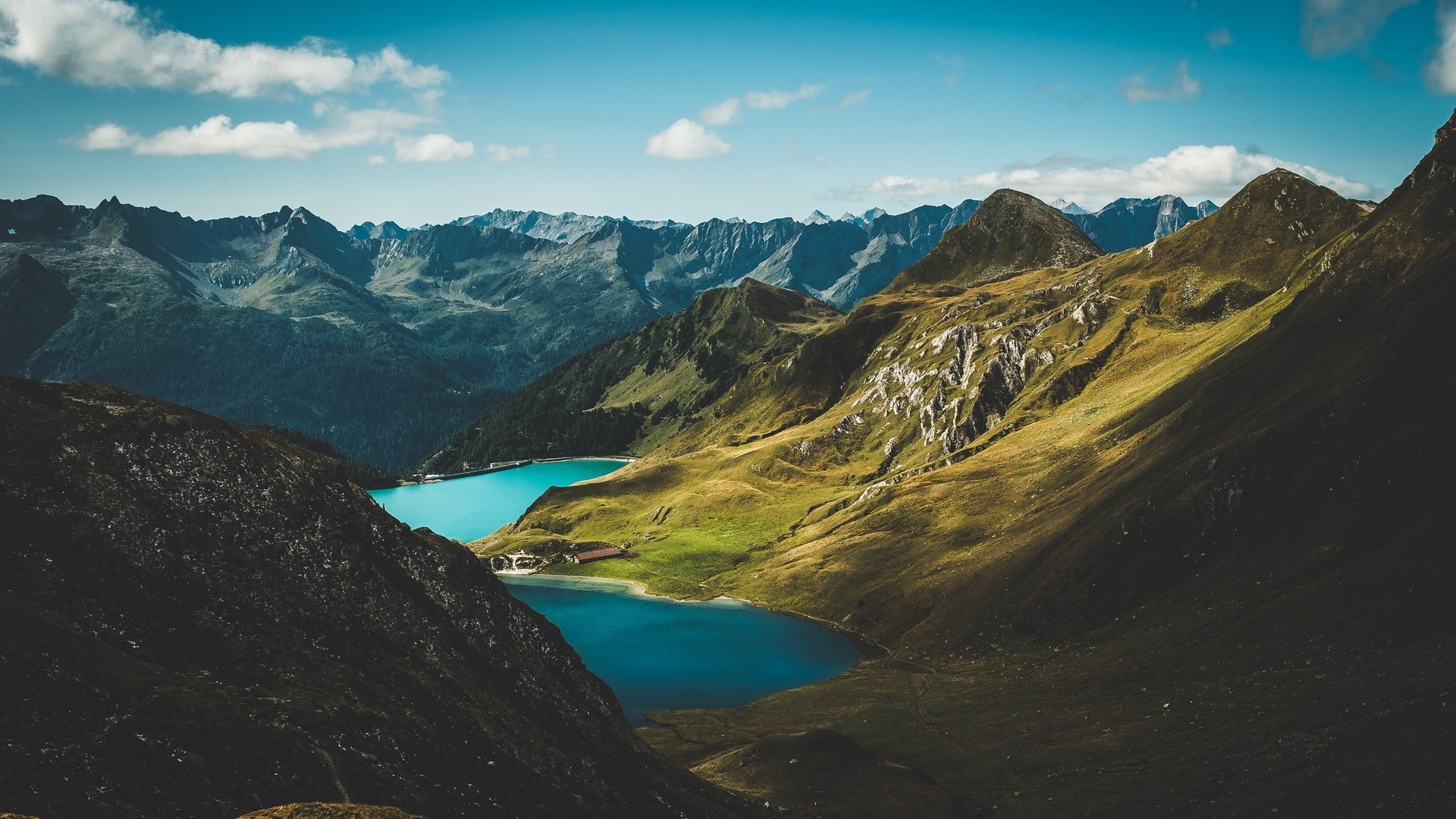 Mountain landscape with turquoise lakes HD Wallpaper