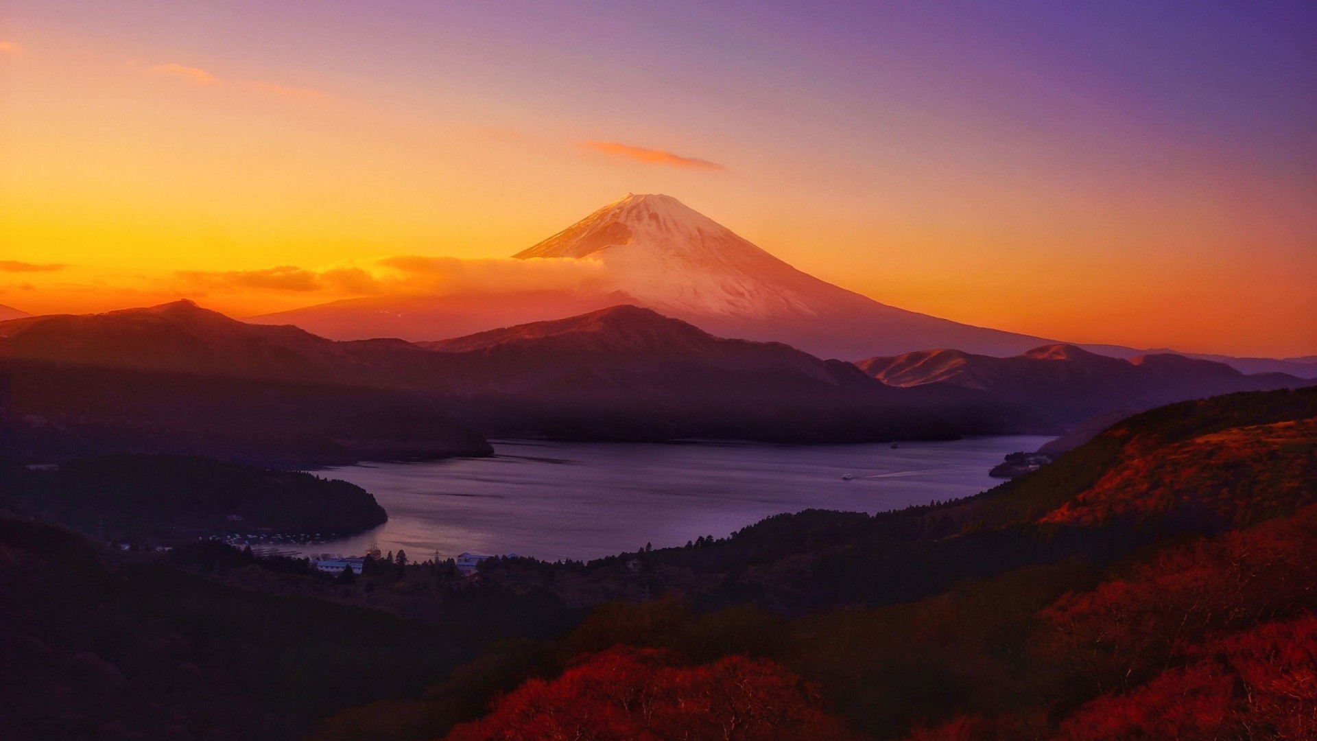 Mount Fuji at Sunset HD Wallpaper