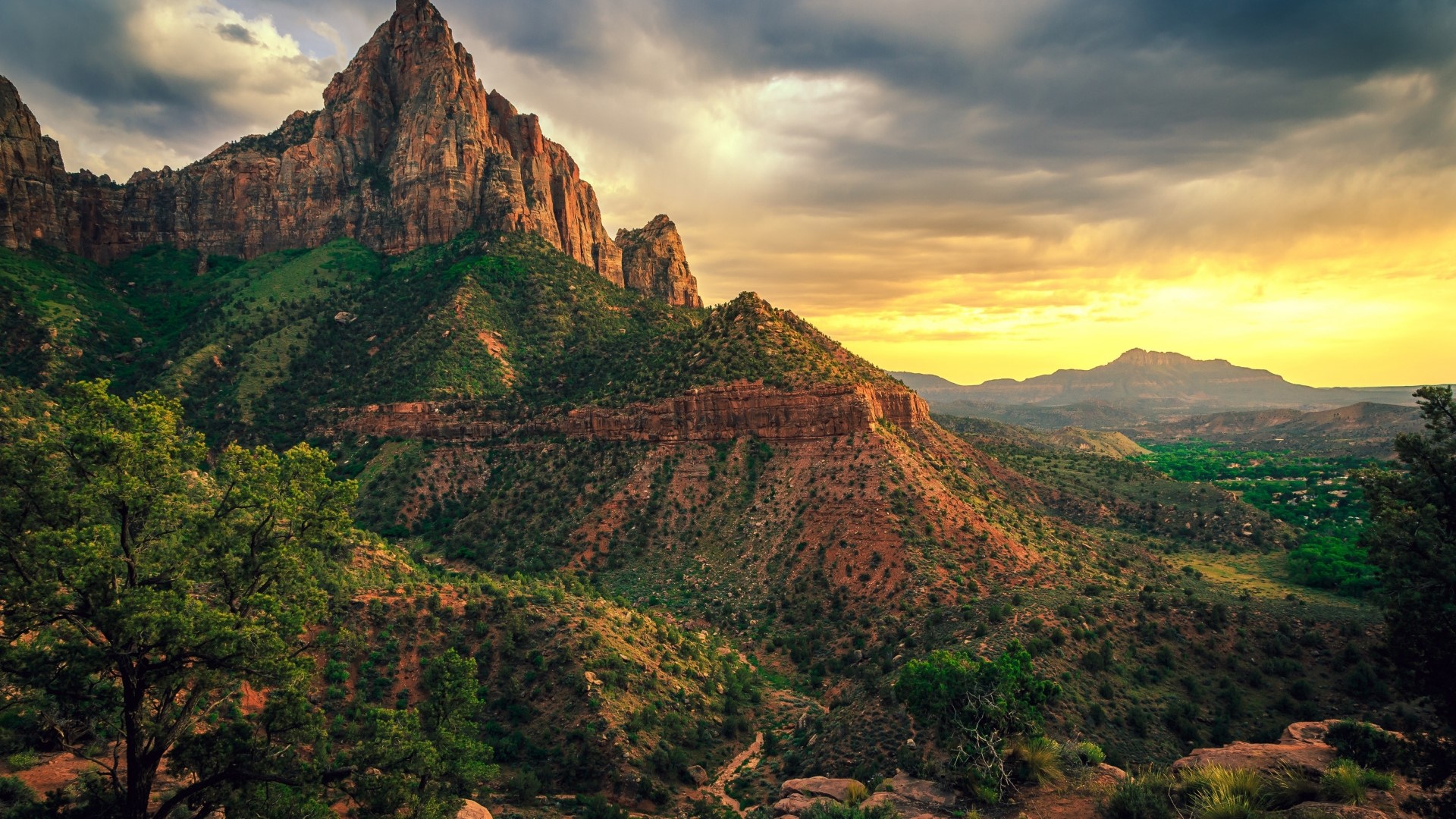 Zion National Park mountains at sunset HD Wallpaper