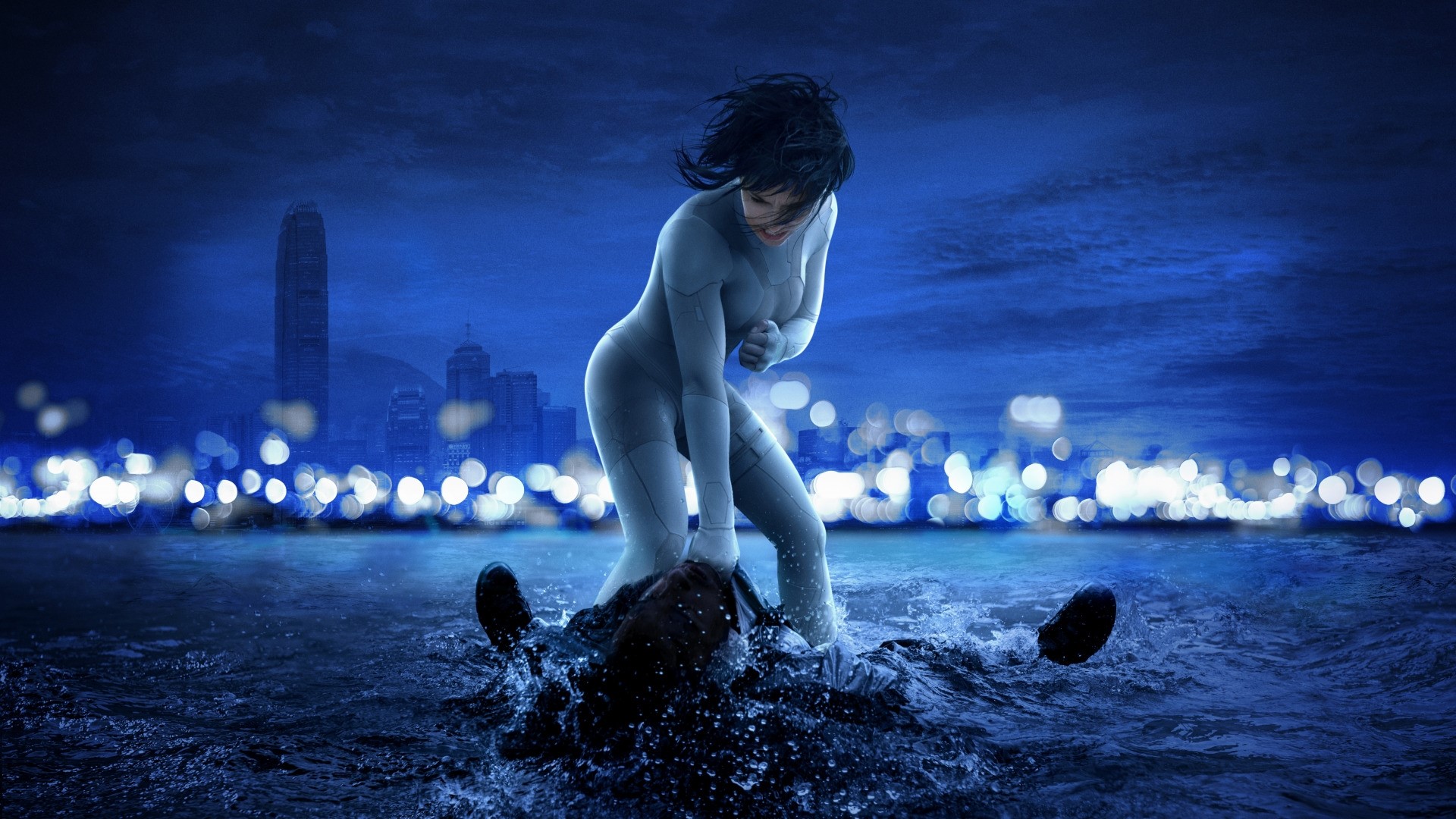 Ghost in the Shell Major fighting in water HD Wallpaper