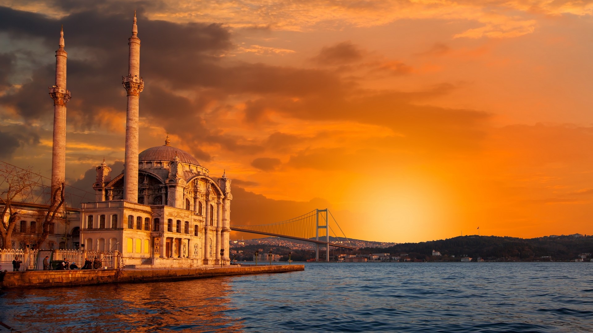Ortaköy Mosque and Bosphorus Bridge at sunset, Istanbul HD Wallpaper