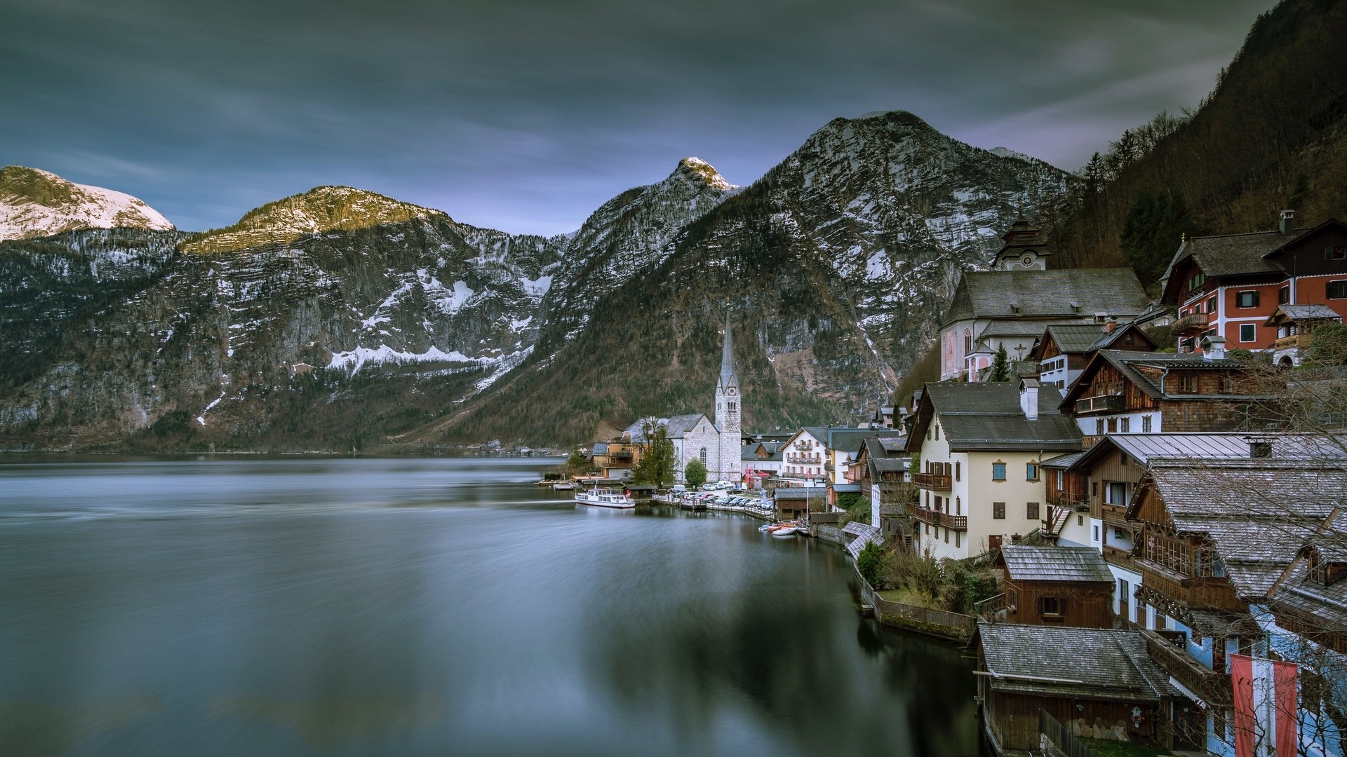 Hallstatt village on Hallstatter See lake with mountains HD Wallpaper