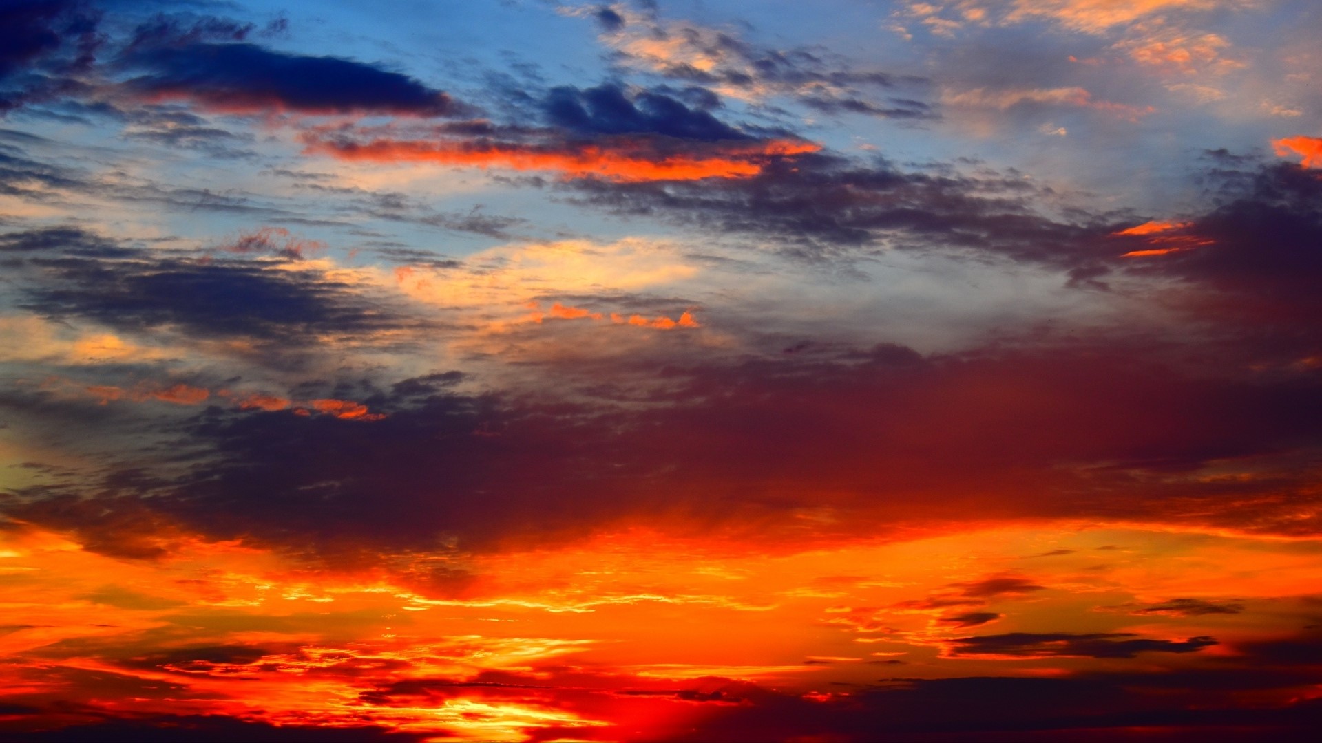 Dramatic Sunset Sky with Fiery Clouds HD Wallpaper