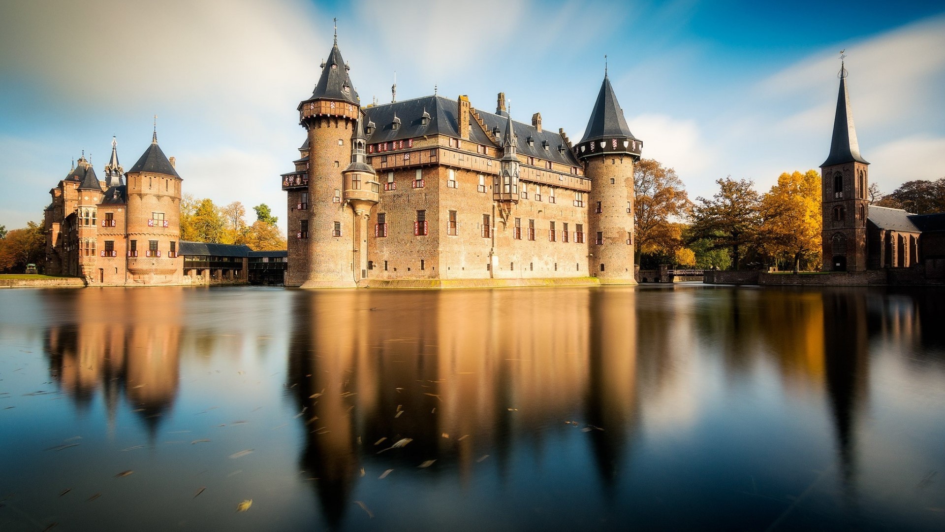 De Haar Castle in the Netherlands HD Wallpaper