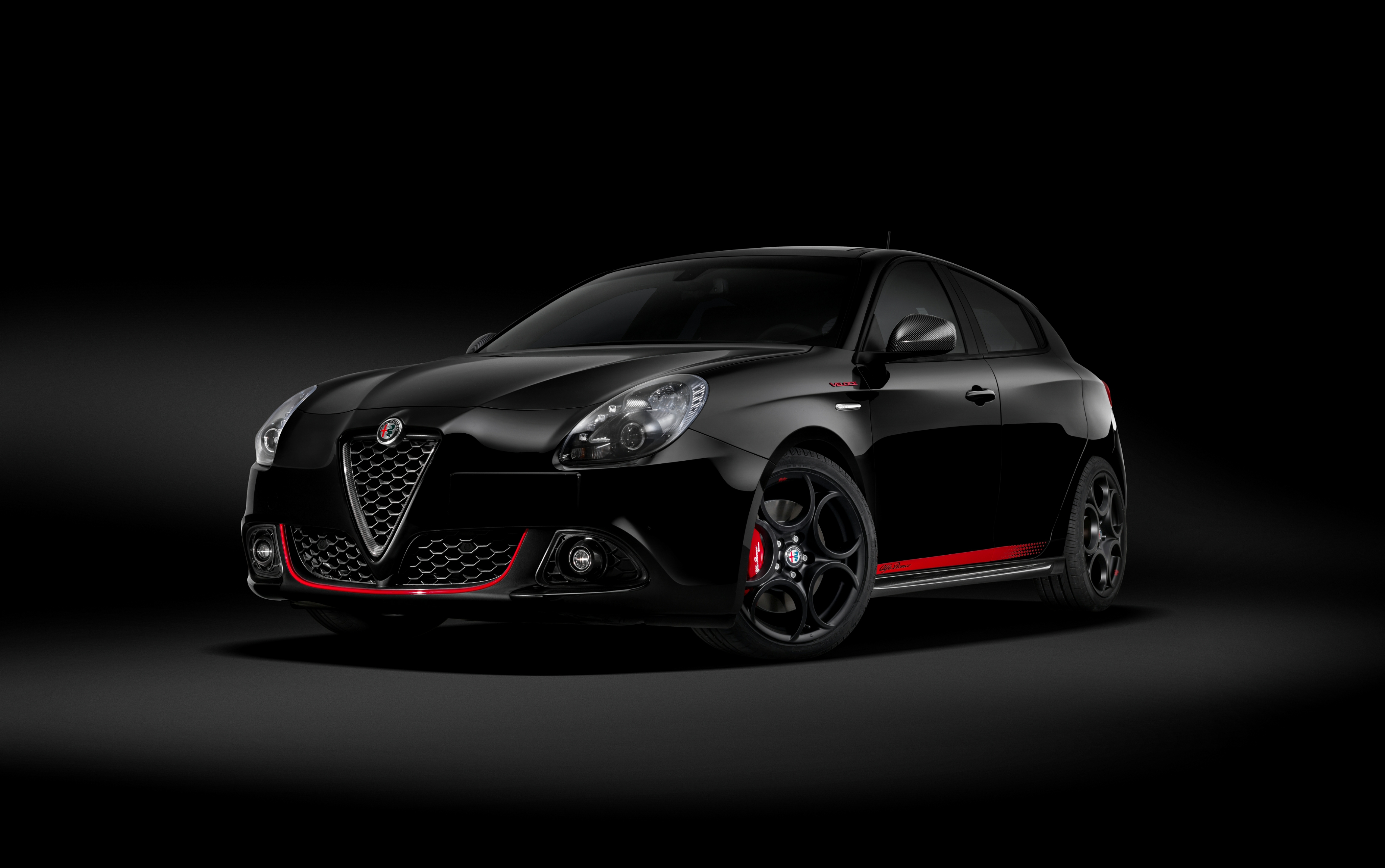 4K Alfa Romeo Giulietta Veloce HD Wallpaper