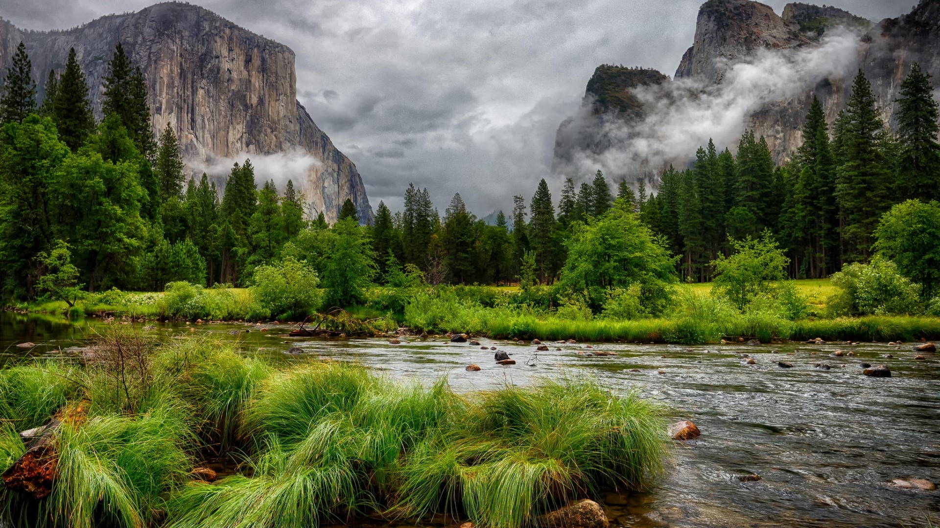 Yosemite Valley with El Capitan and Merced River HD Wallpaper