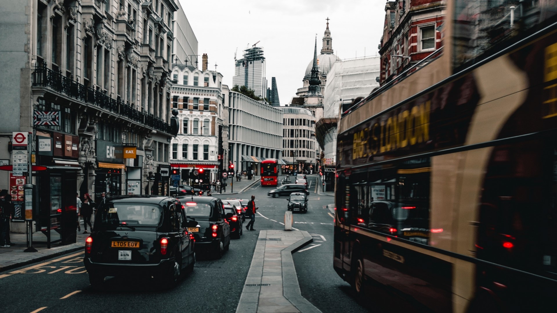 London street with double-decker bus and black cabs HD Wallpaper