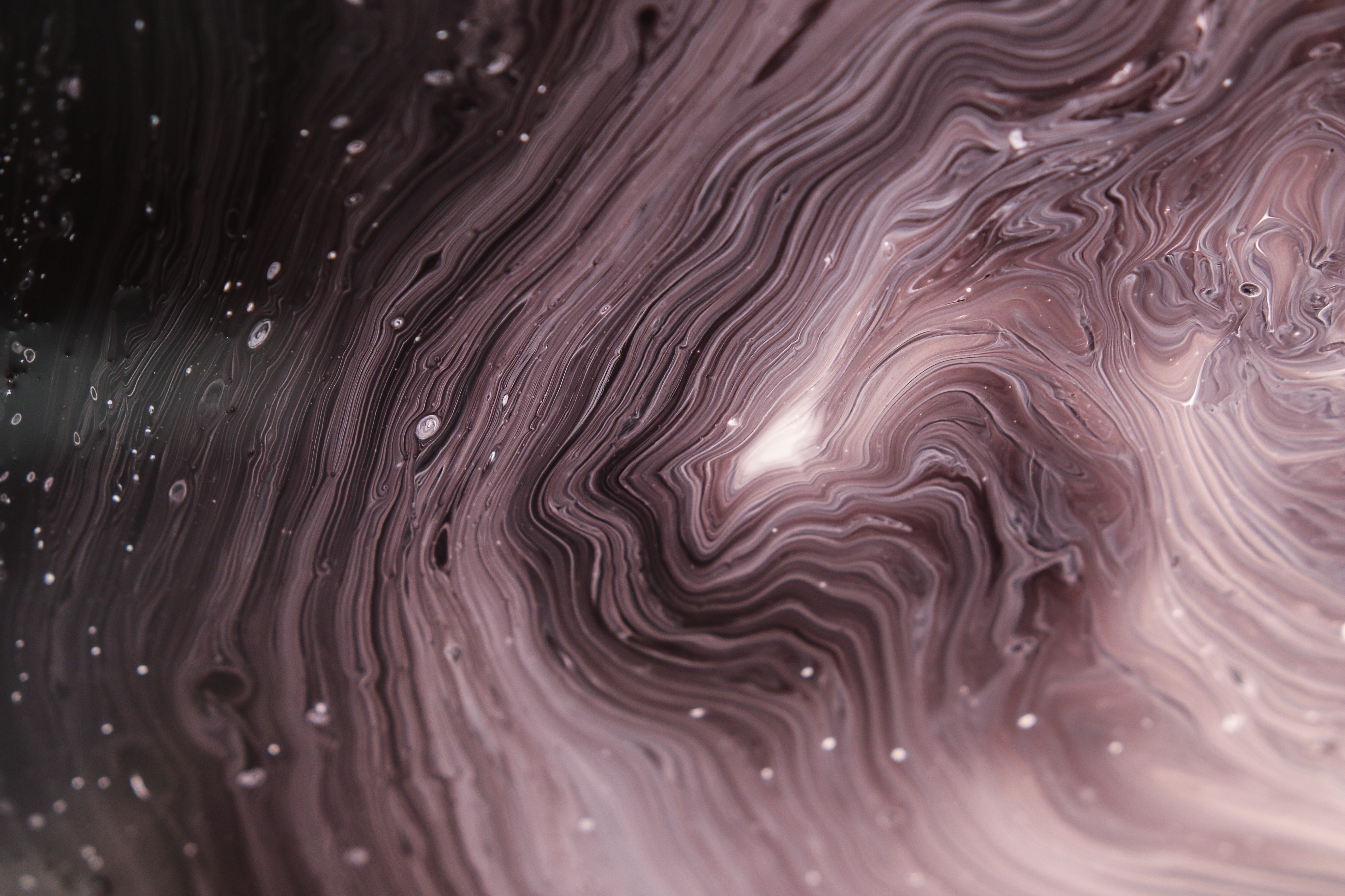 Abstract fluid texture with swirling patterns HD Wallpaper