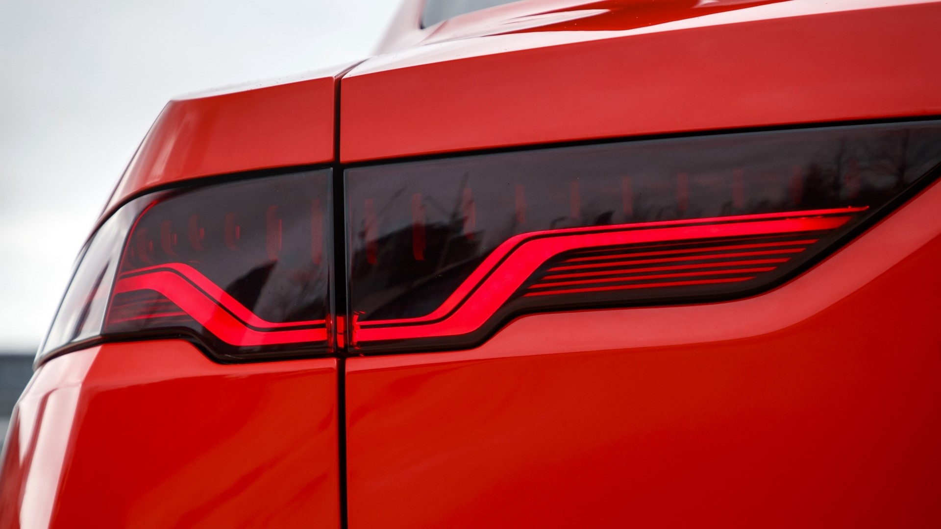 Red Car Tail Light Close-up HD Wallpaper