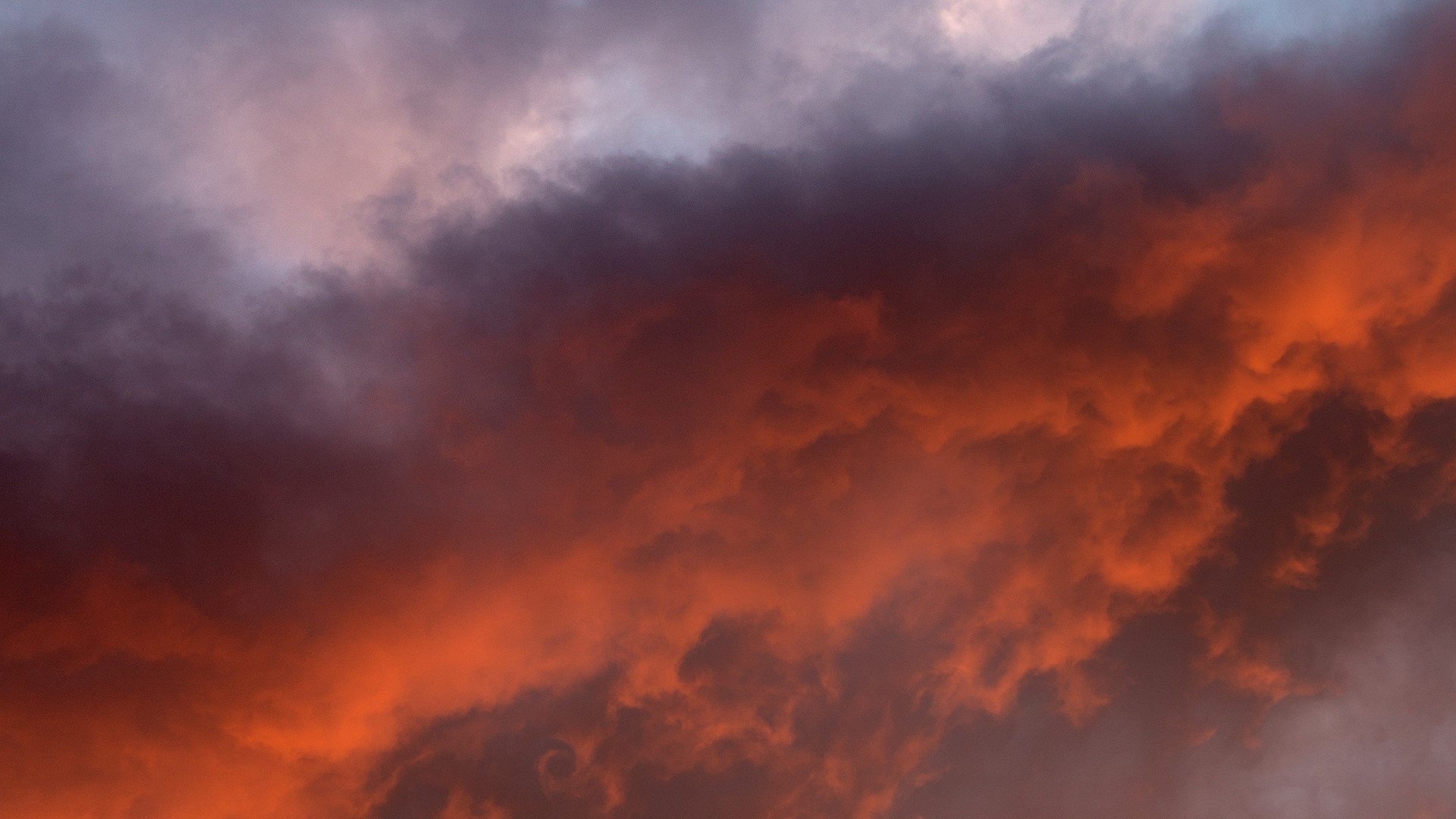 Fiery sunset clouds HD Wallpaper