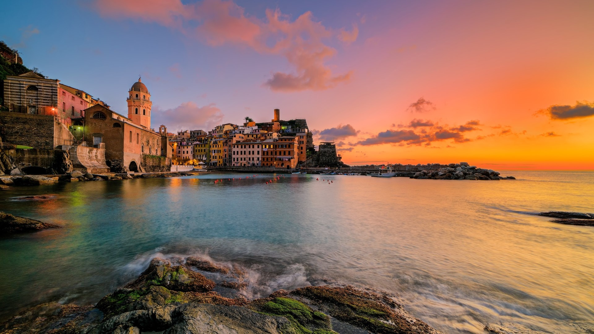 Vernazza, Liguria, Italy at sunset HD Wallpaper