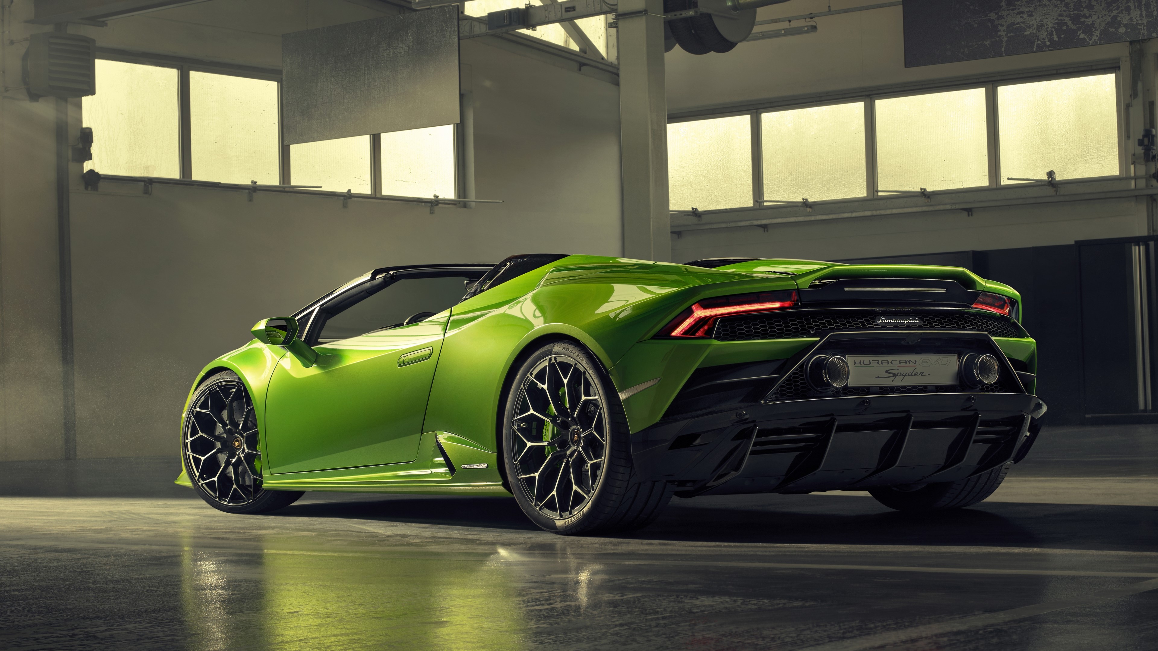 Lamborghini Huracan Evo Spyder HD Wallpaper