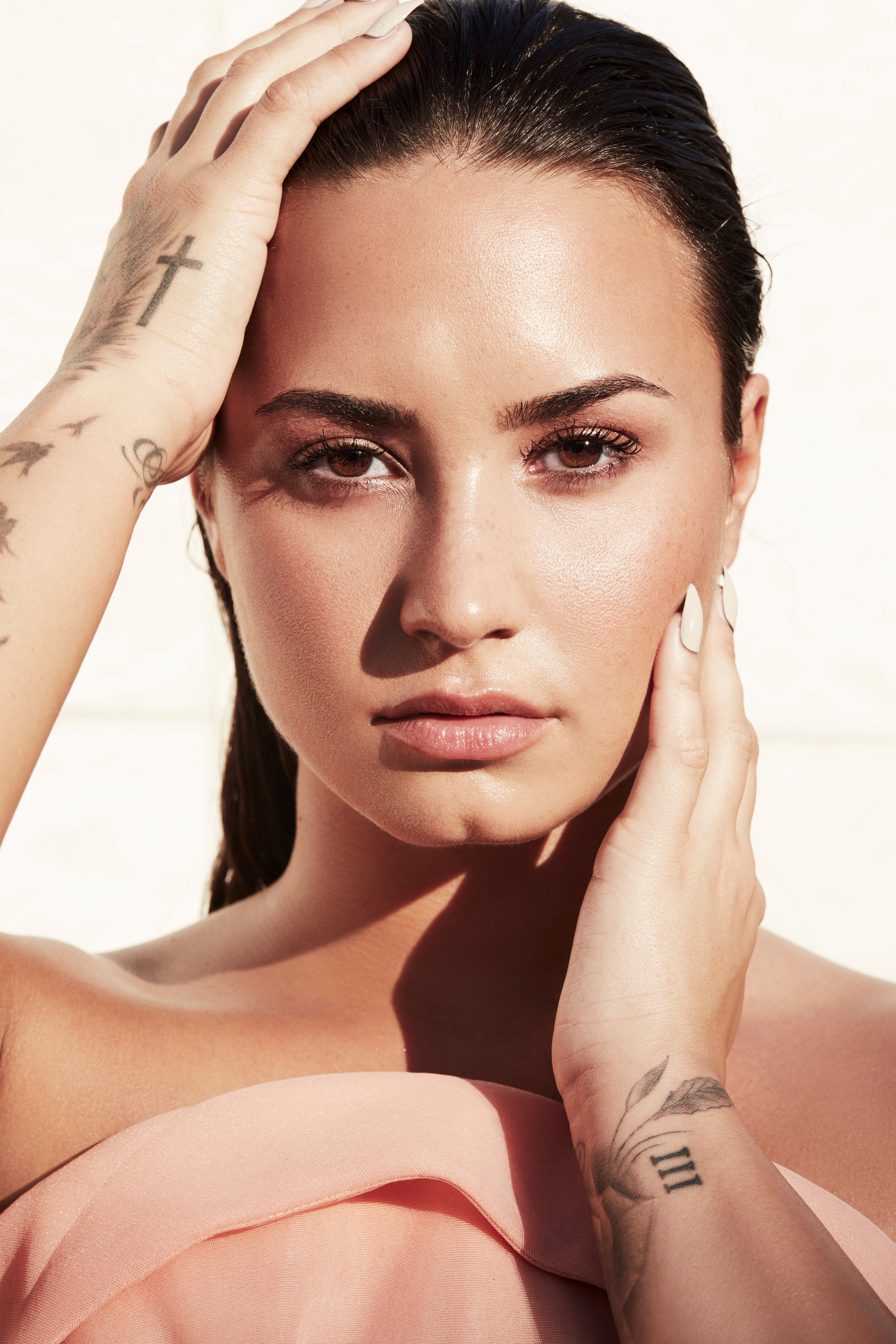 Demi Lovato HD Wallpaper