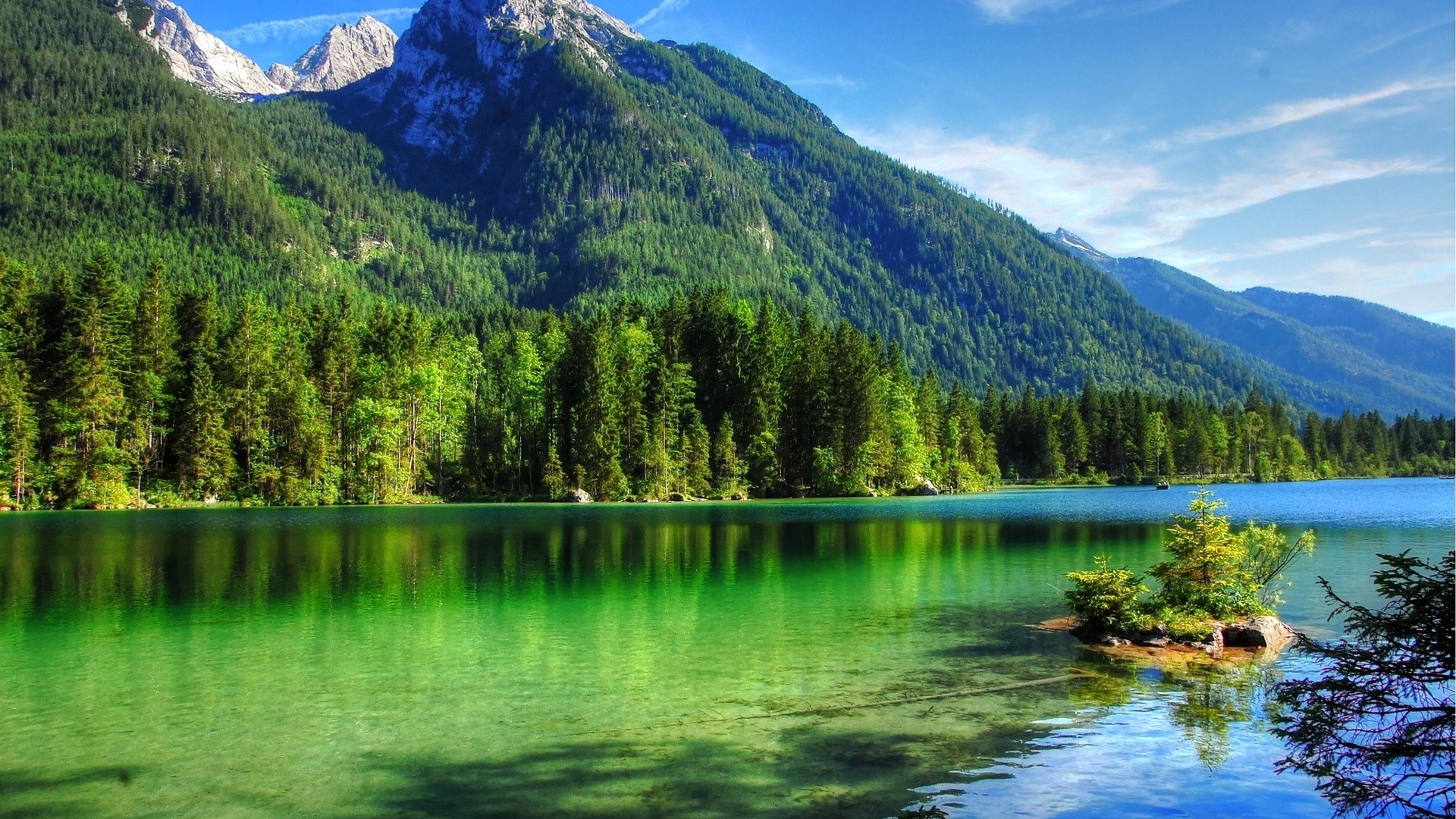 Colorful lake with mountains and forest HD Wallpaper