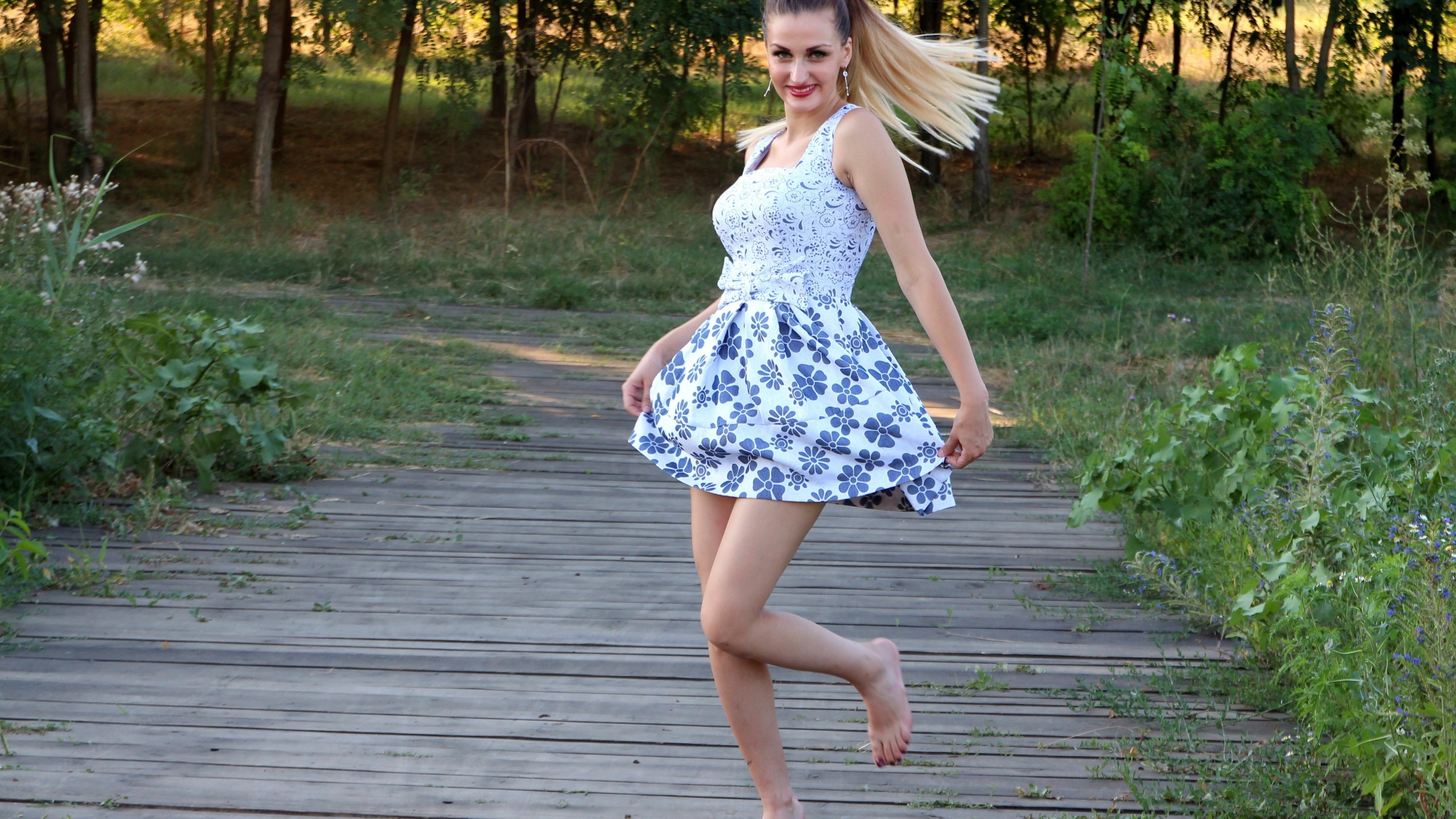 4K Girl in a Floral Dress HD Wallpaper