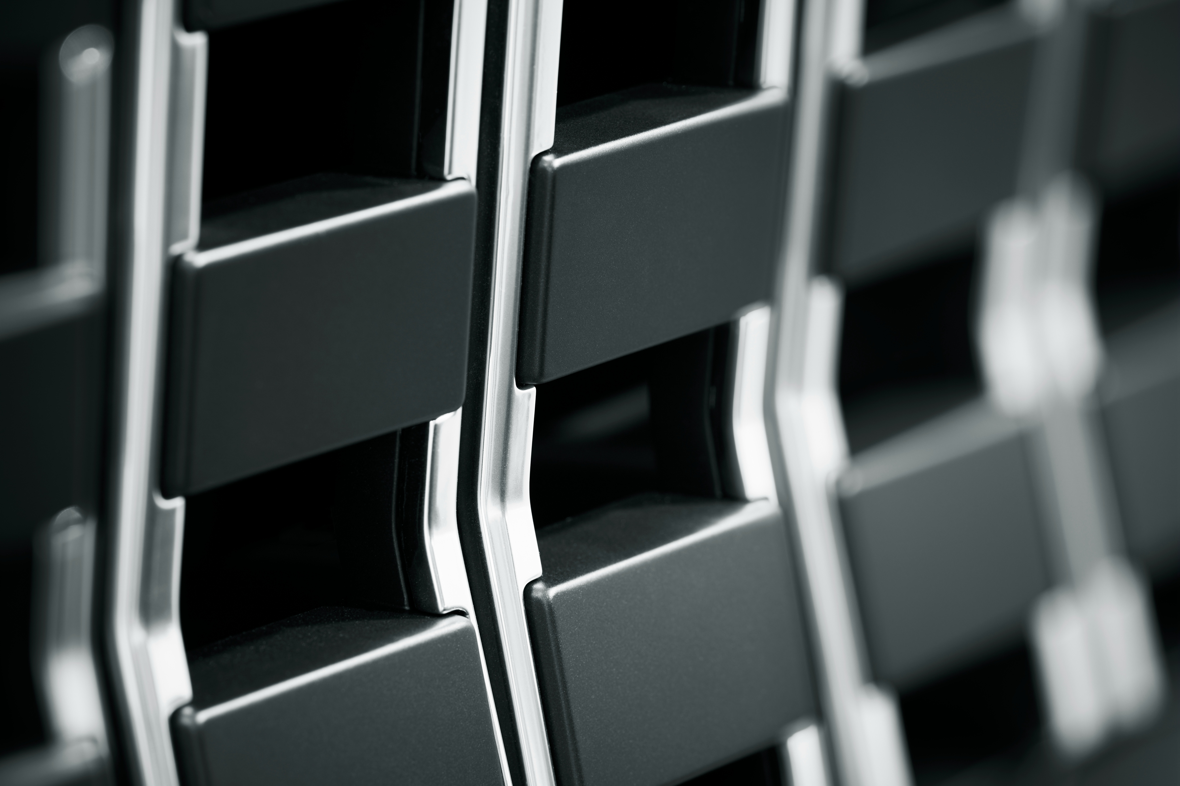 Close-up of a metal grill with a 4K resolution HD Wallpaper