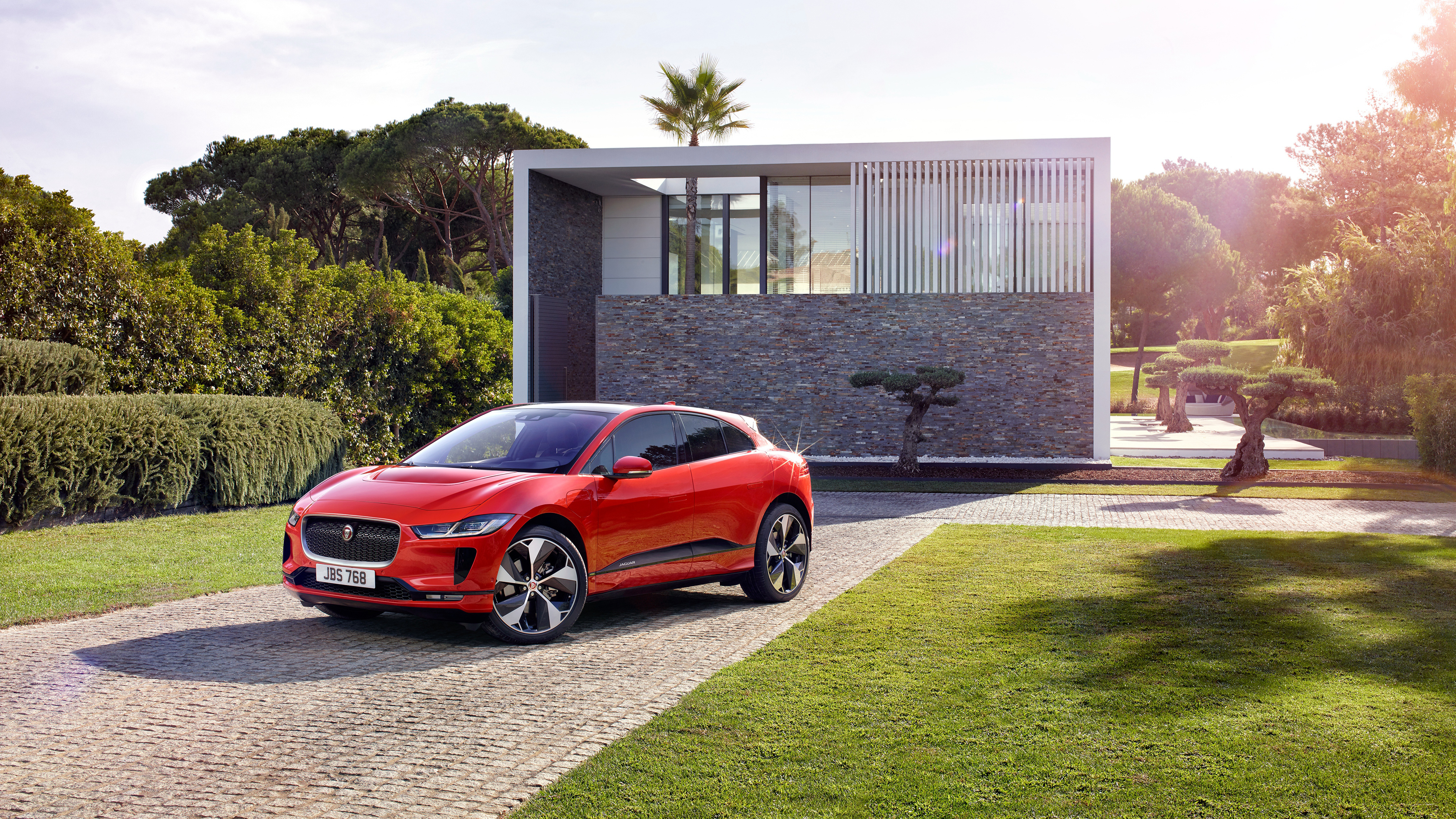 Jaguar I-PACE EV400 AWD HSE 2018 4K HD Wallpaper