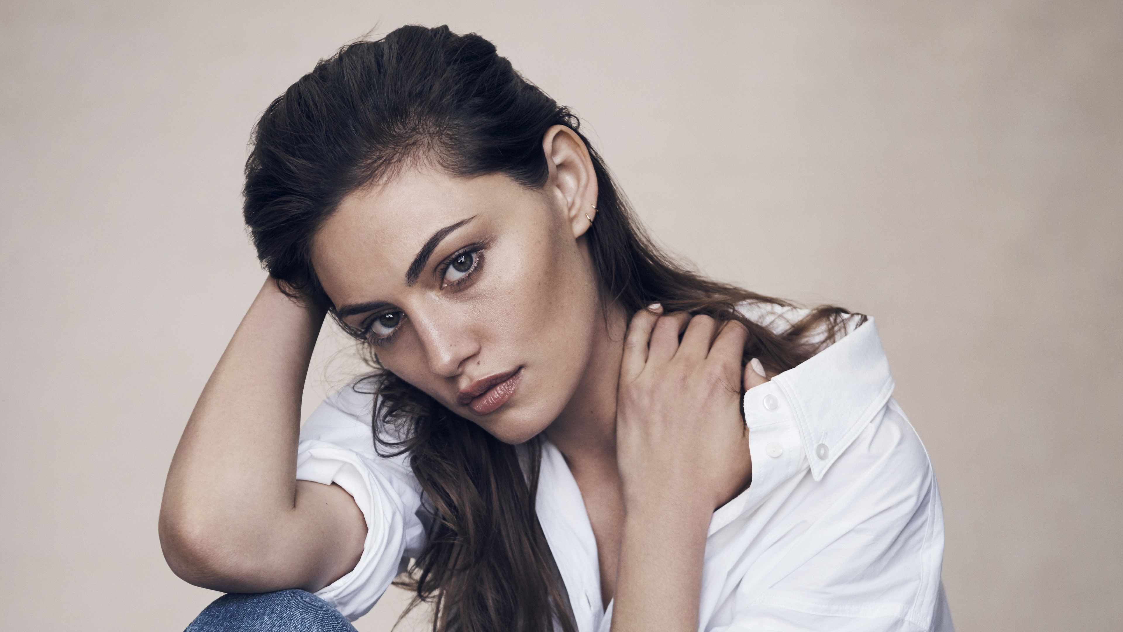 Phoebe Tonkin HD Wallpaper