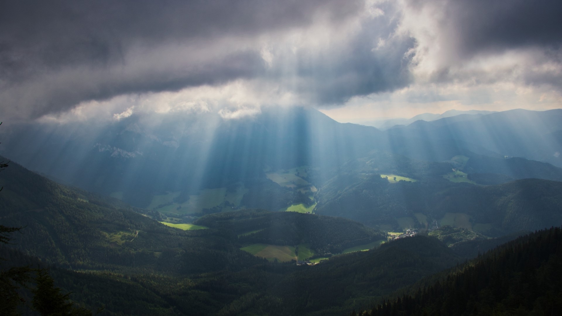 Sunbeams over the Alps mountains HD Wallpaper