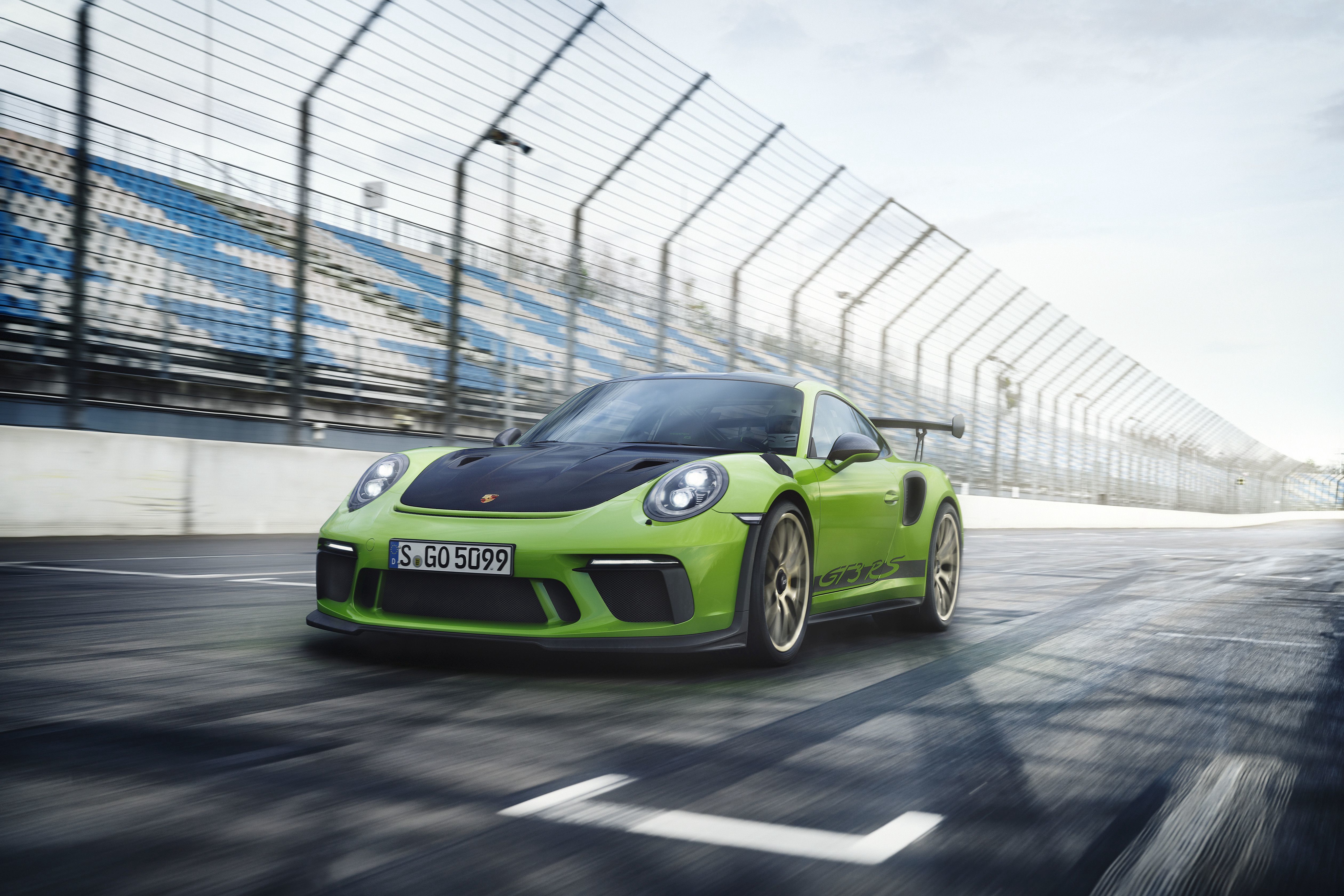 2018 Porsche 911 GT3 RS on a race track HD Wallpaper