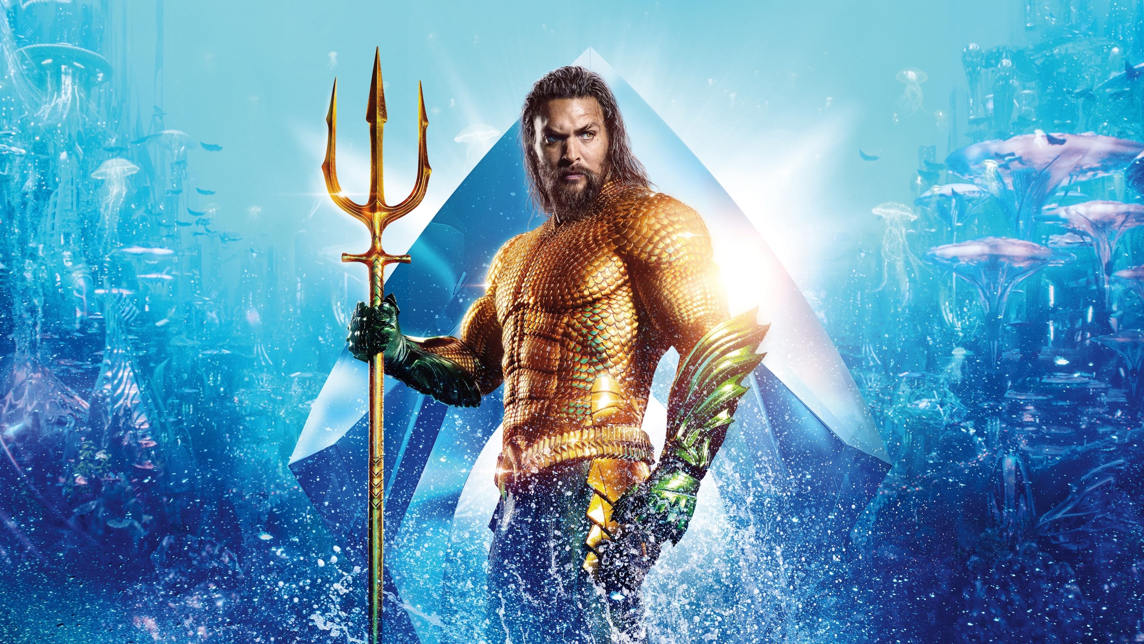 Aquaman from DC Comics holding a trident HD Wallpaper