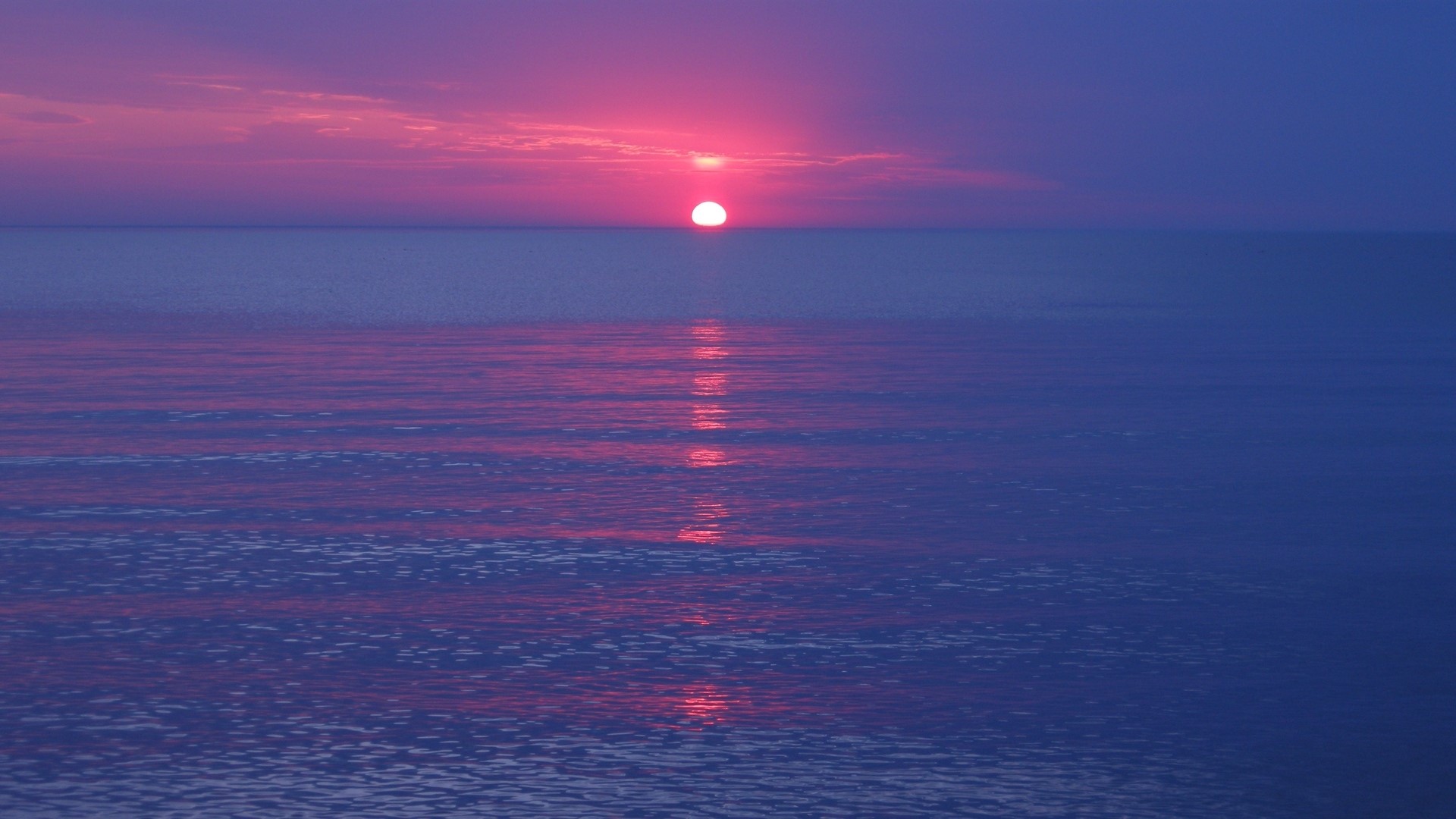 Sunset over the ocean HD Wallpaper