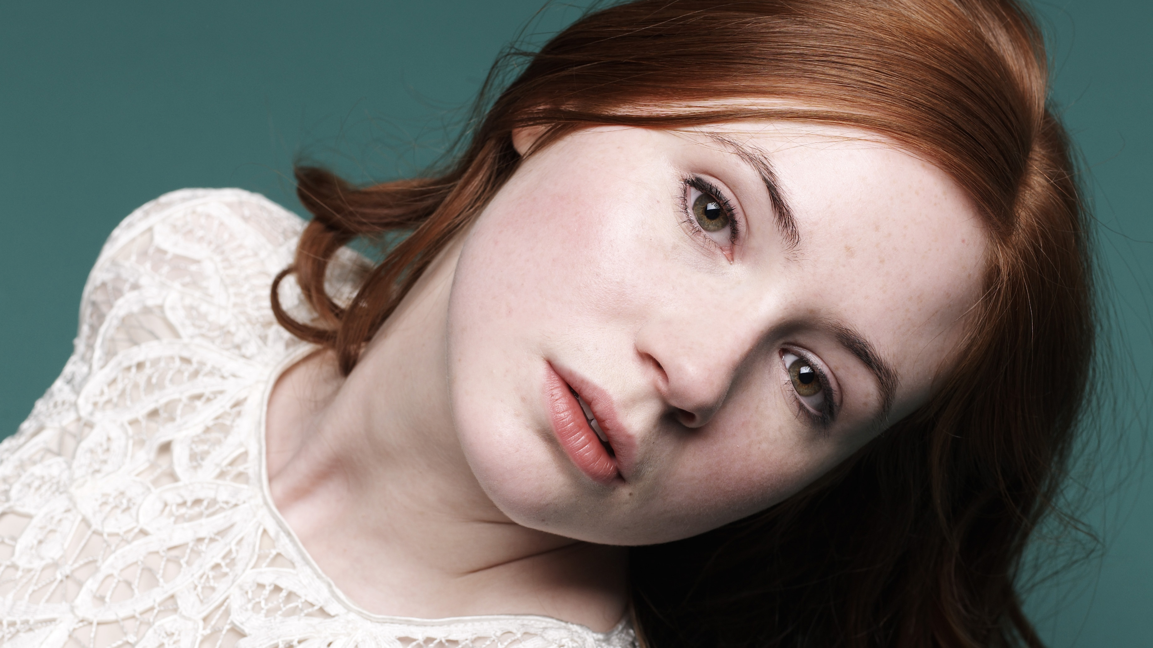 Karen Gillan 4K HD Wallpaper