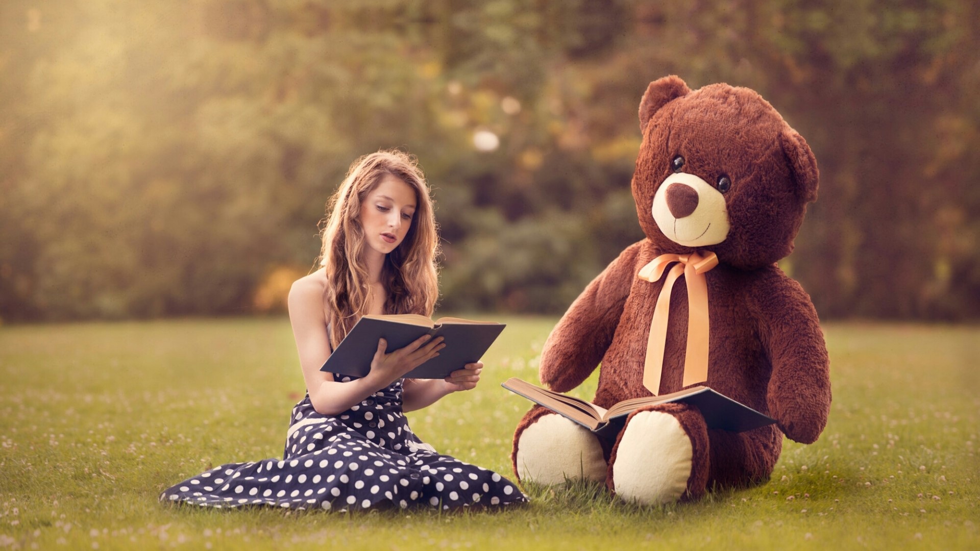 Girl reading a book with a teddy bear HD Wallpaper