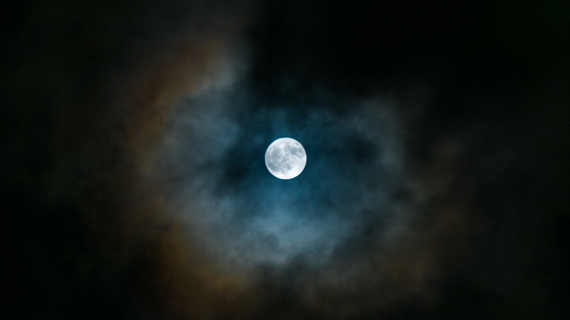 Full moon through clouds HD Wallpaper